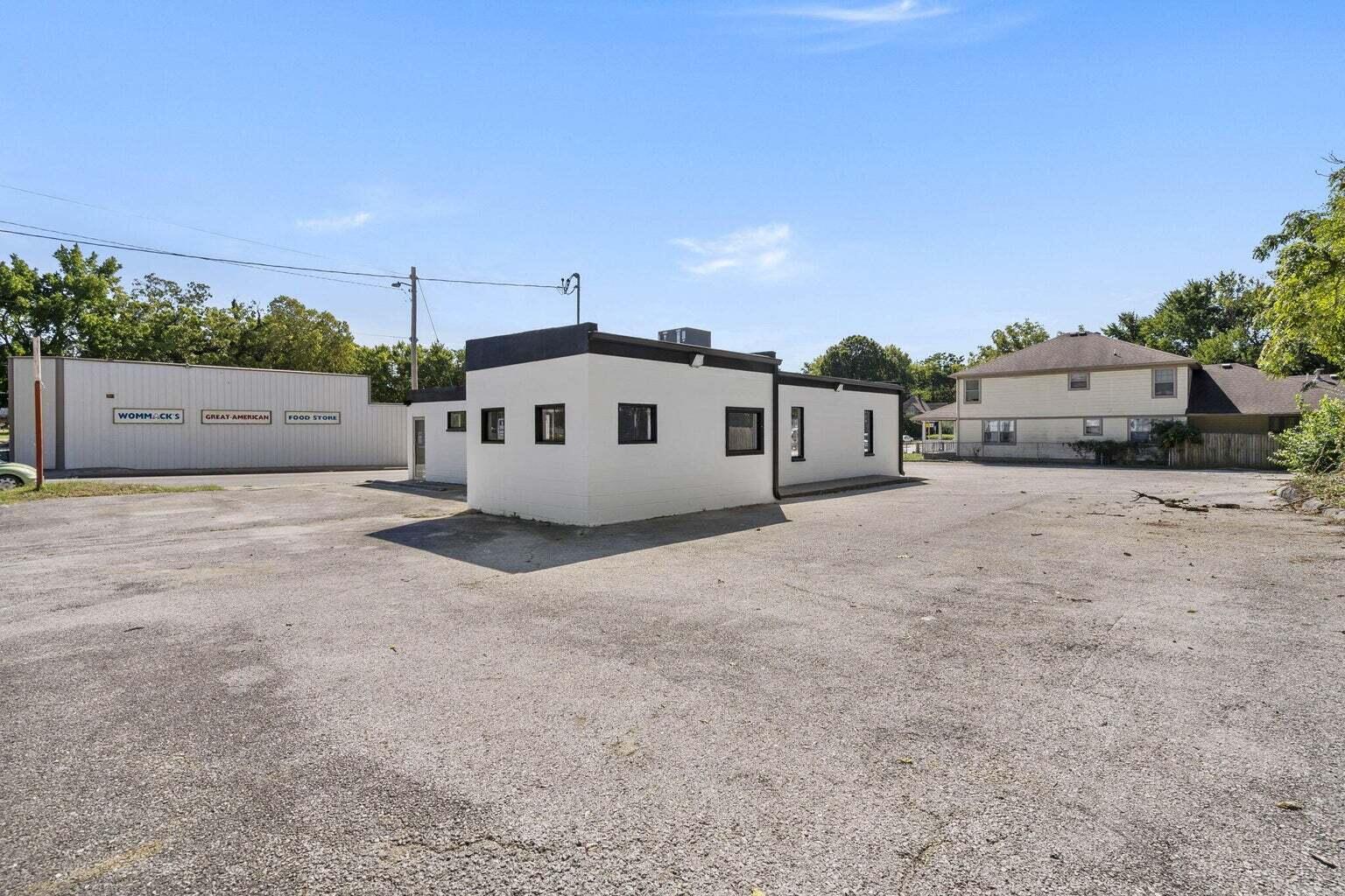 1131 North Grant Avenue Property Photo 19