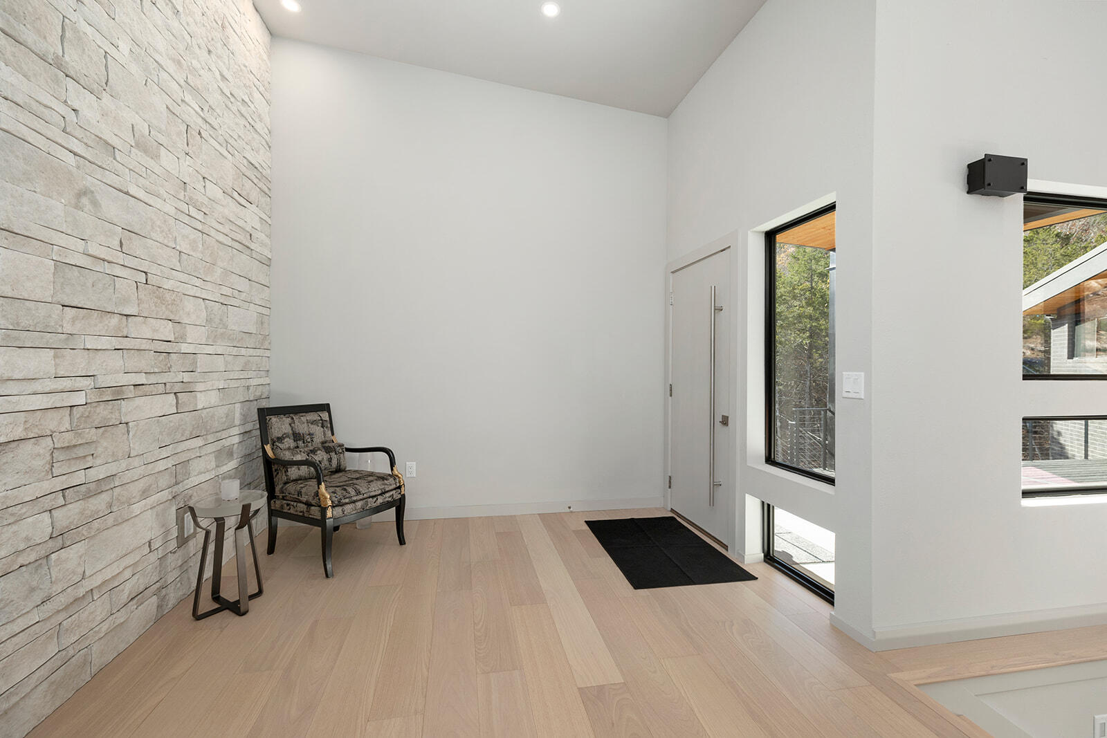 176 Canada Drive Property Photo 3