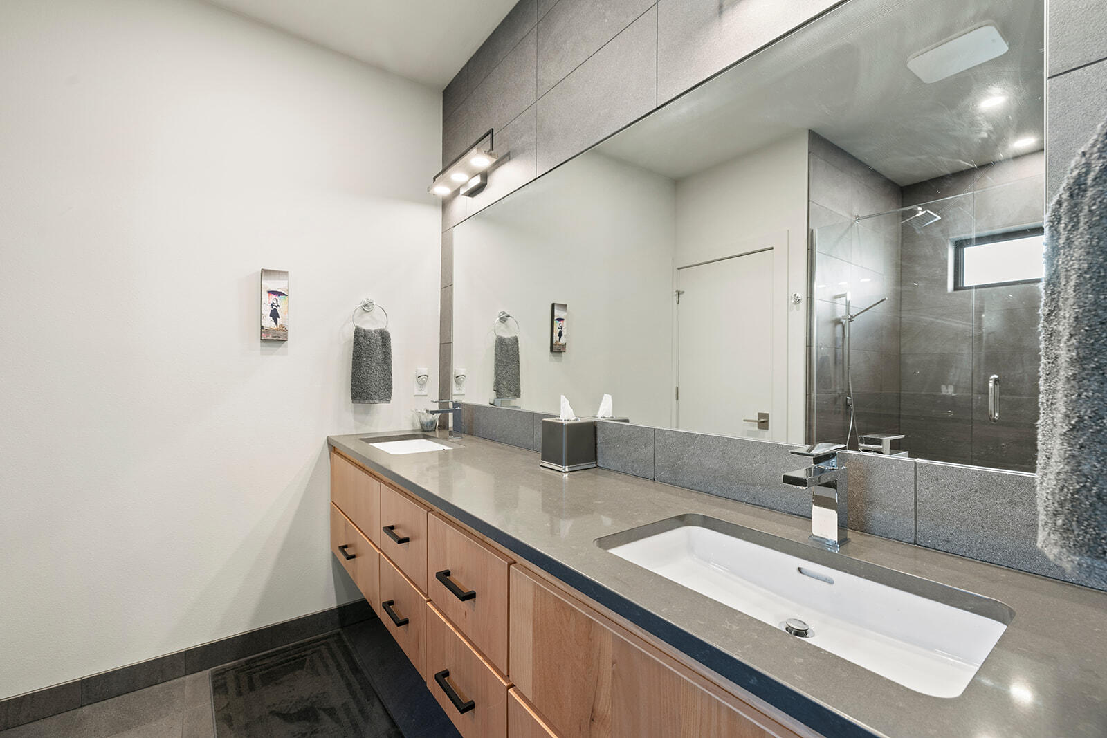 176 Canada Drive Property Photo 29