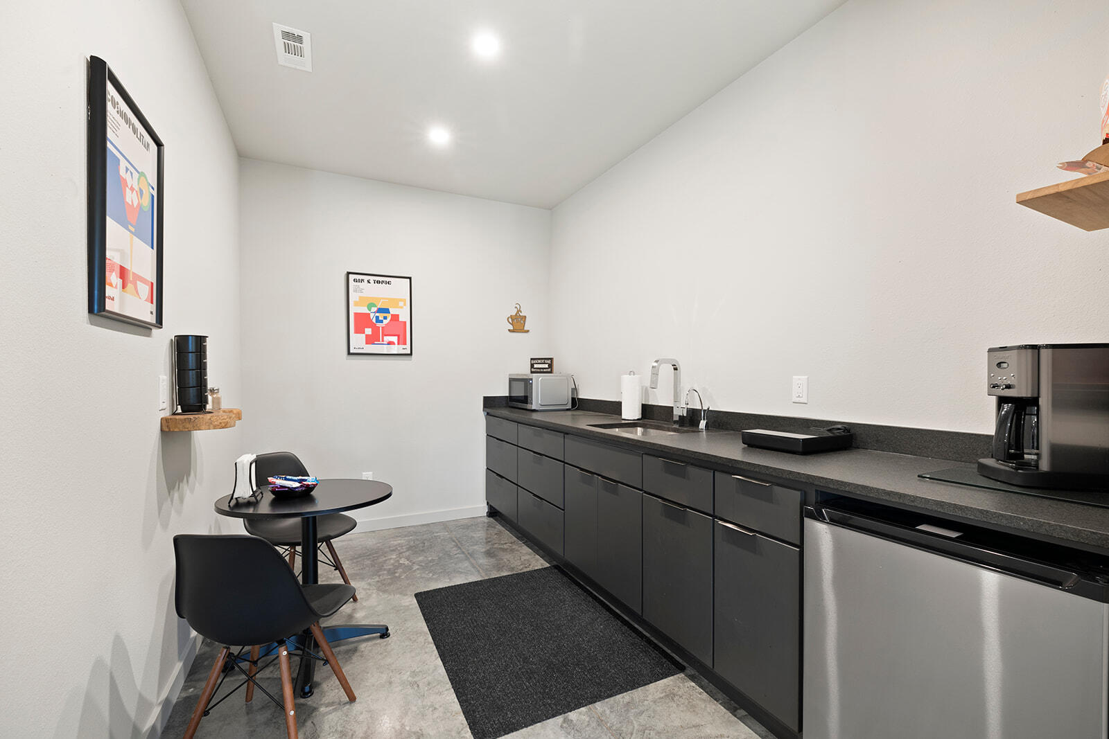 176 Canada Drive Property Photo 33