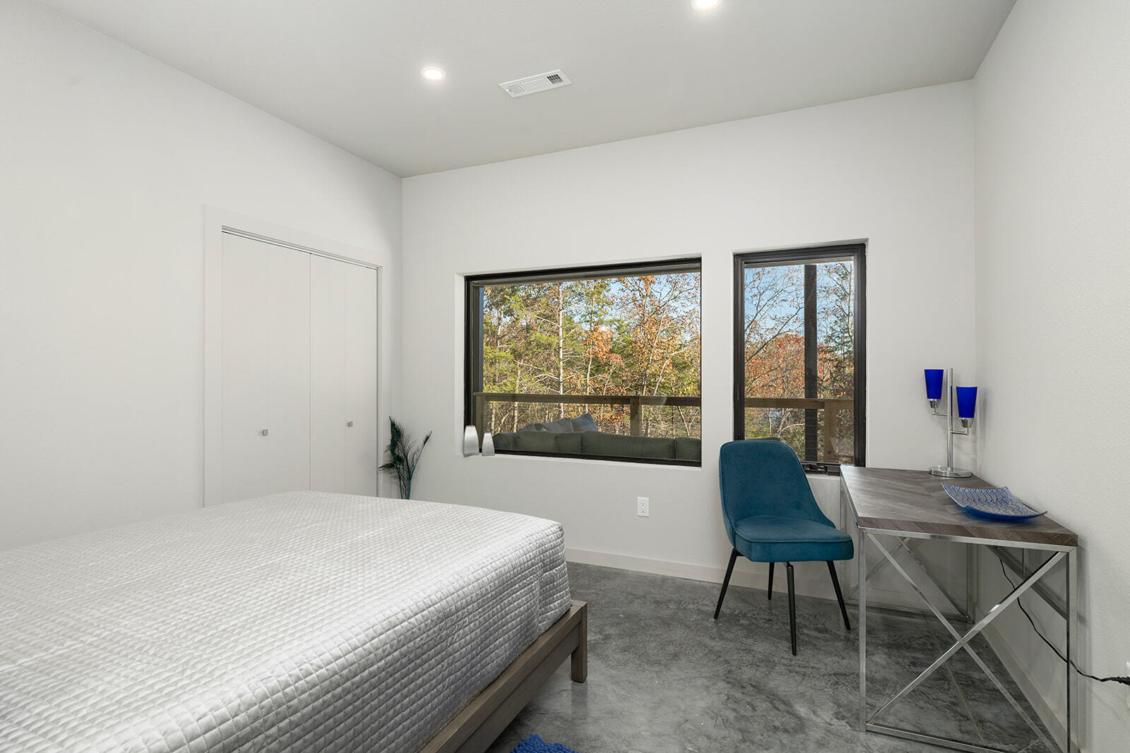 176 Canada Drive Property Photo 40