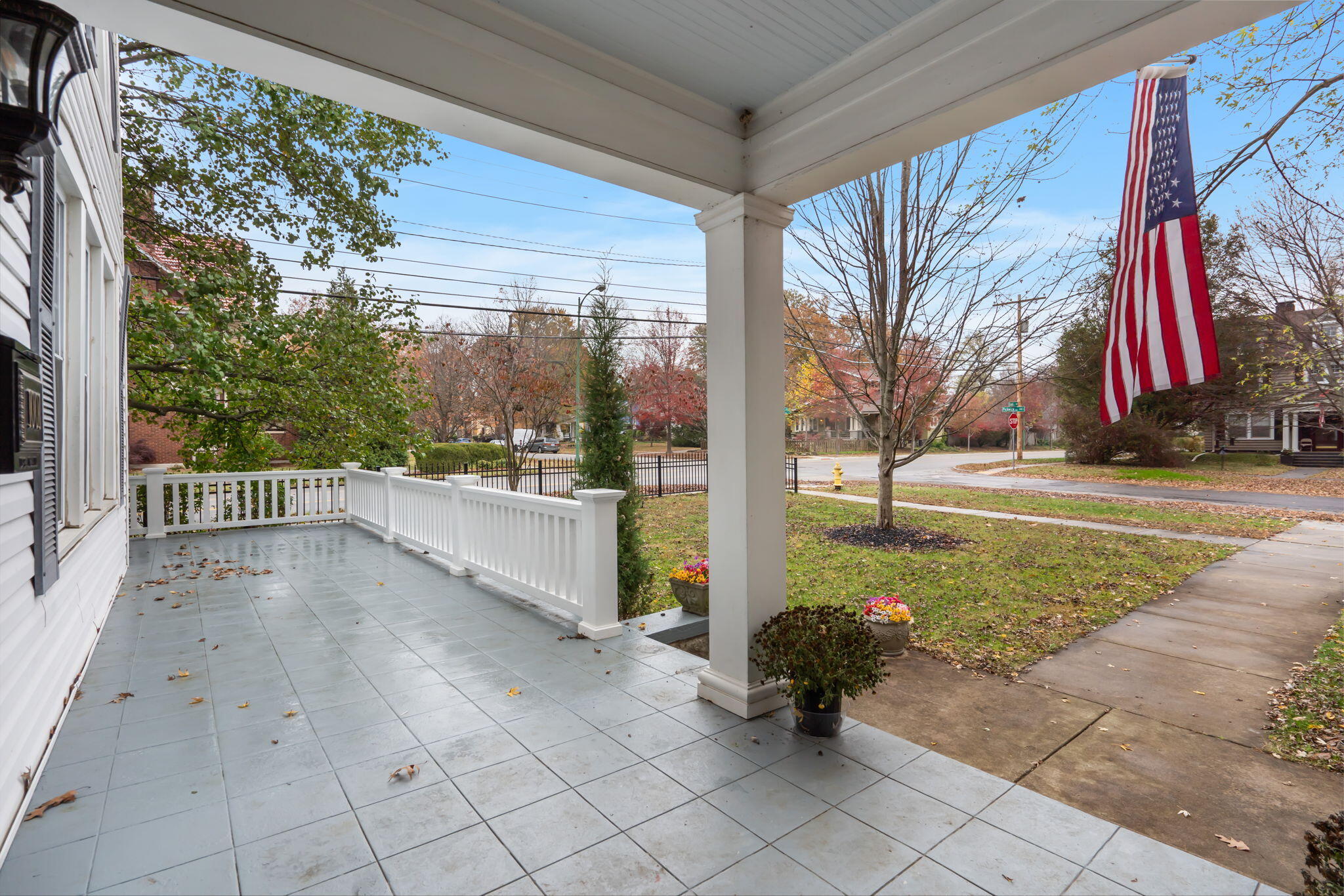 1001 South Pickwick Avenue Property Photo 4
