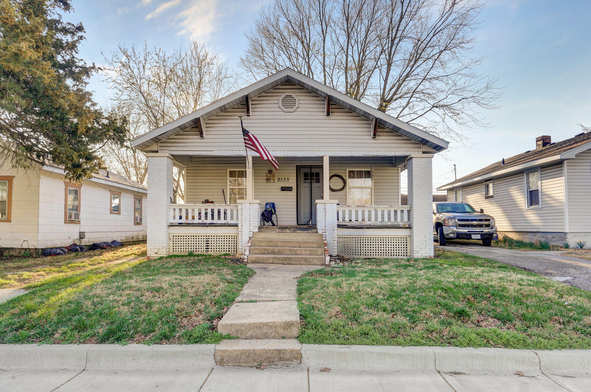 2135 North Rogers Avenue Property Photo 1