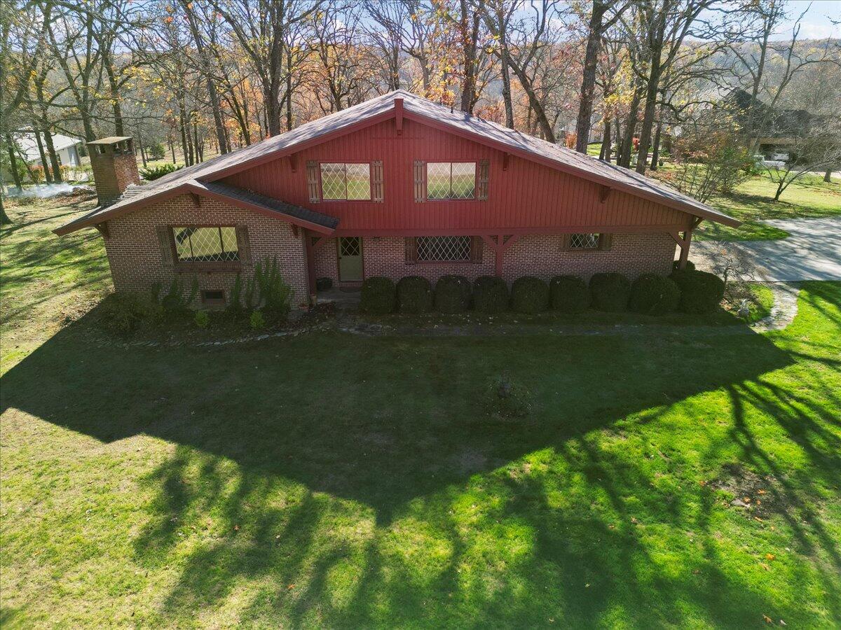 2112 Cambridge Drive Property Photo 4