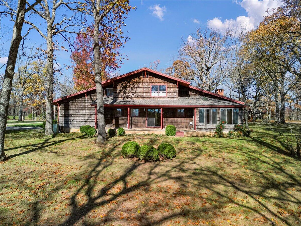 2112 Cambridge Drive Property Photo 7