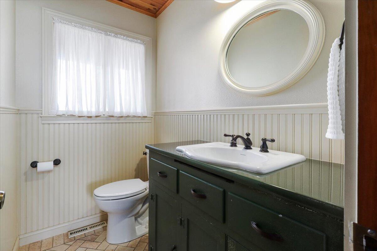 2112 Cambridge Drive Property Photo 16