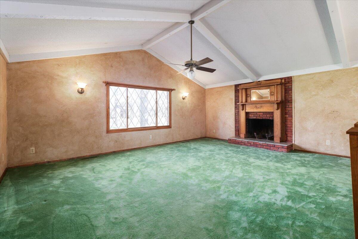 2112 Cambridge Drive Property Photo 19