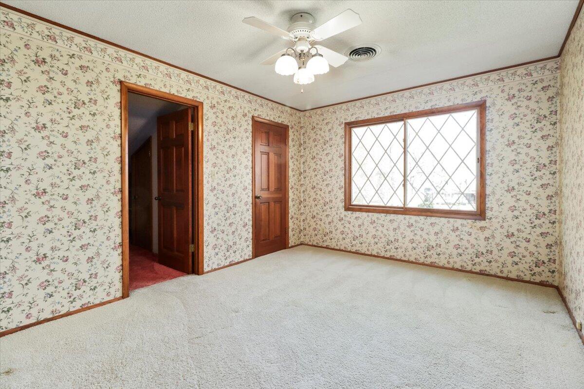 2112 Cambridge Drive Property Photo 30