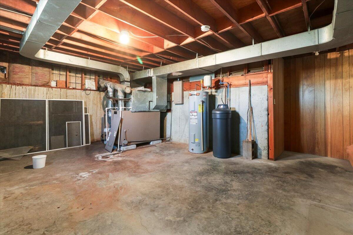 2112 Cambridge Drive Property Photo 33