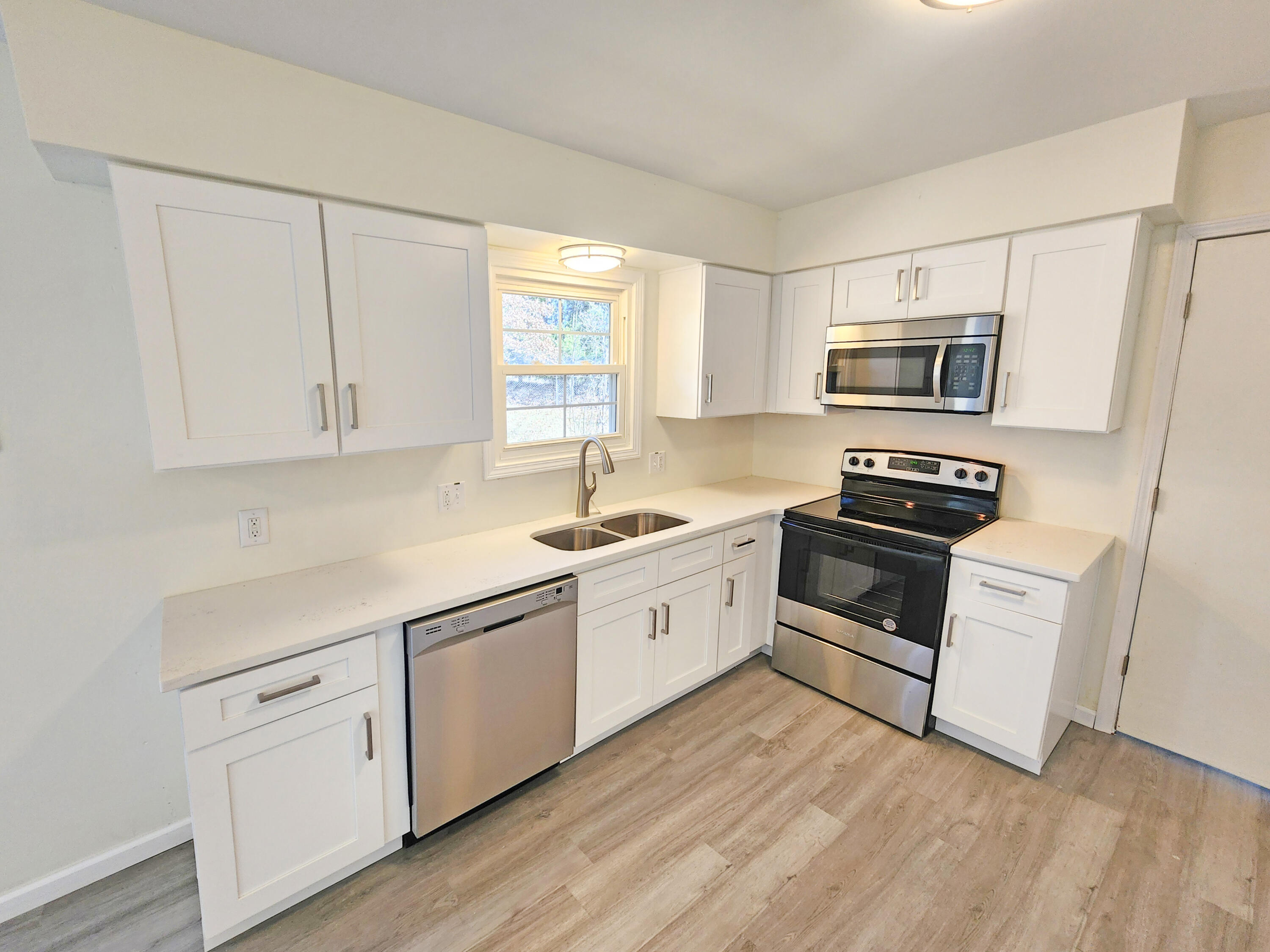 581 Cannon Ball Loop Property Photo 9