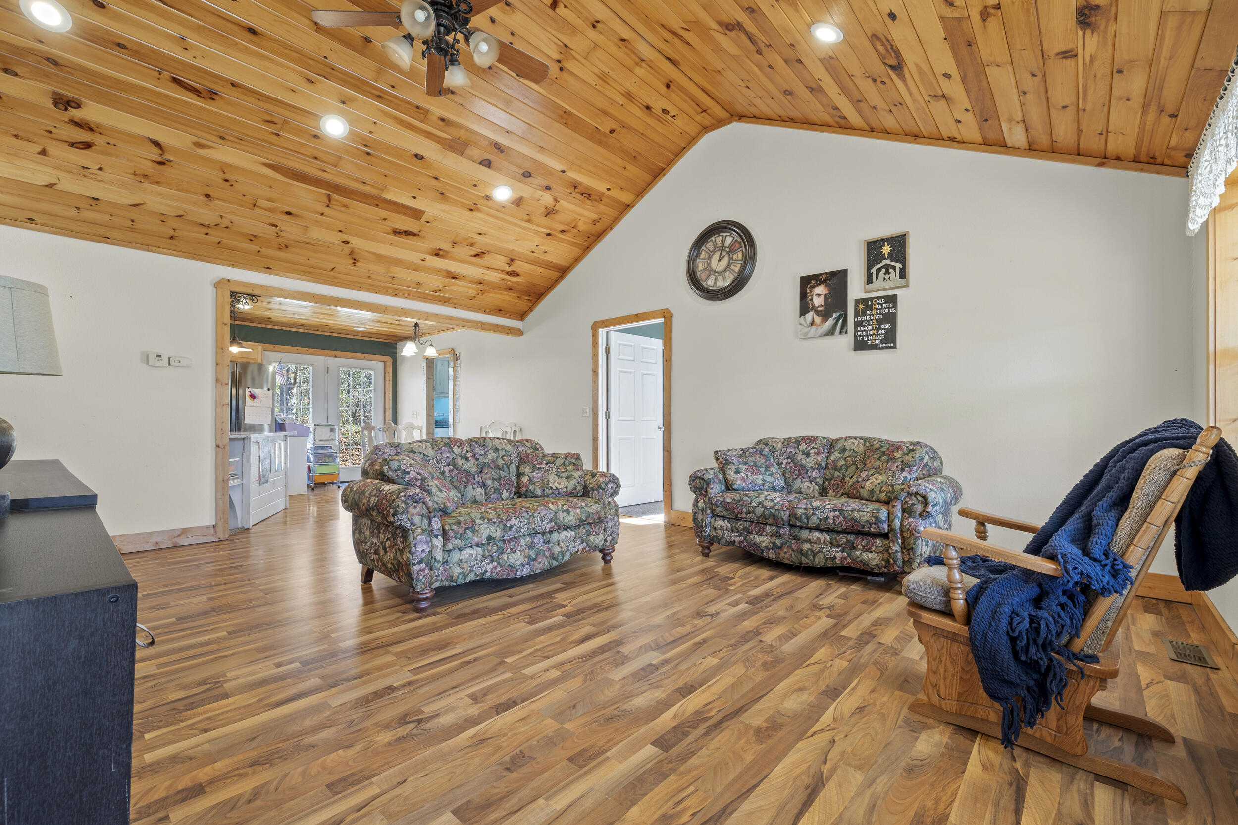 2124 Slate Drive Property Photo 12