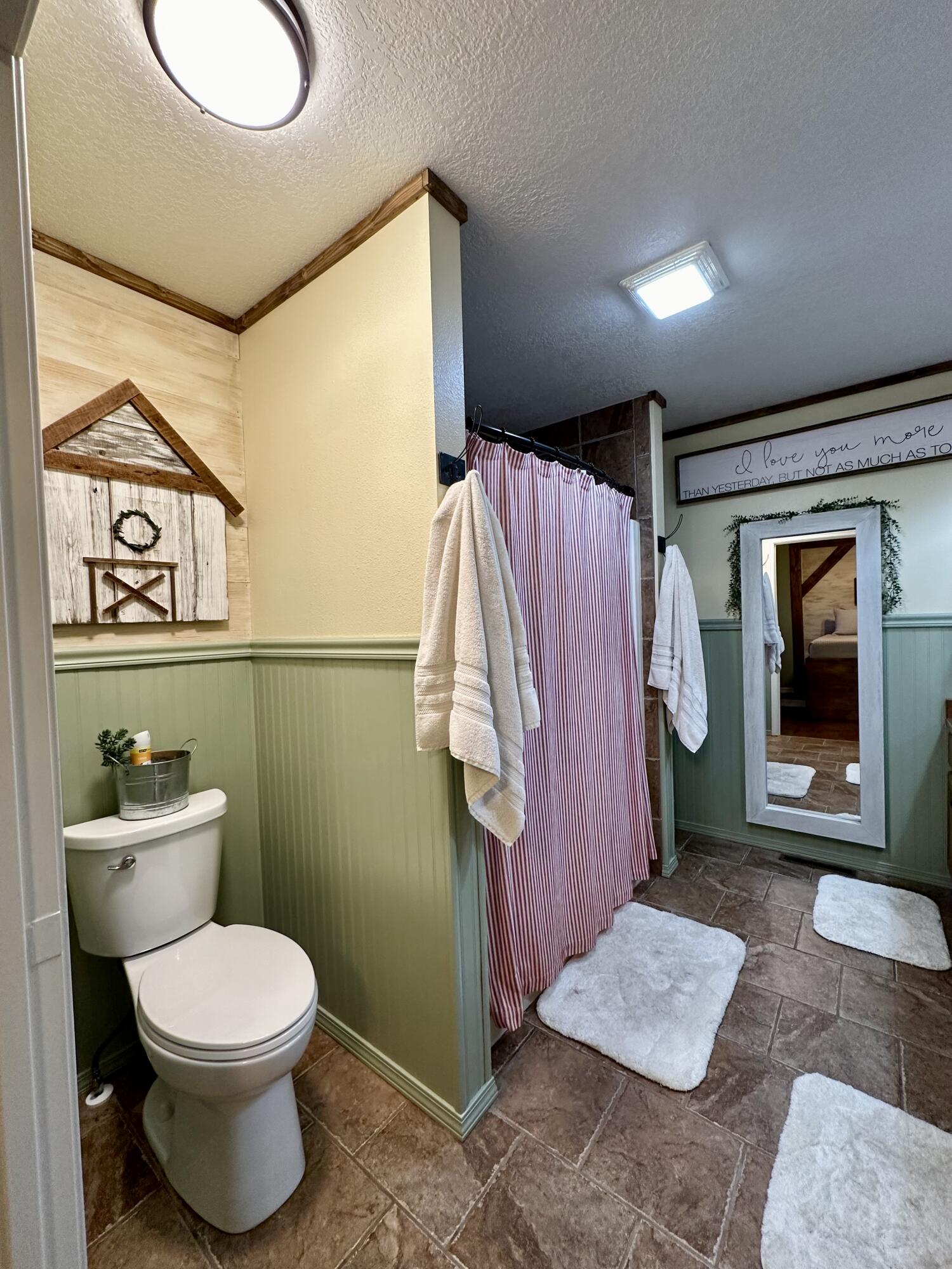 107 South Diamond Loop Property Photo 13