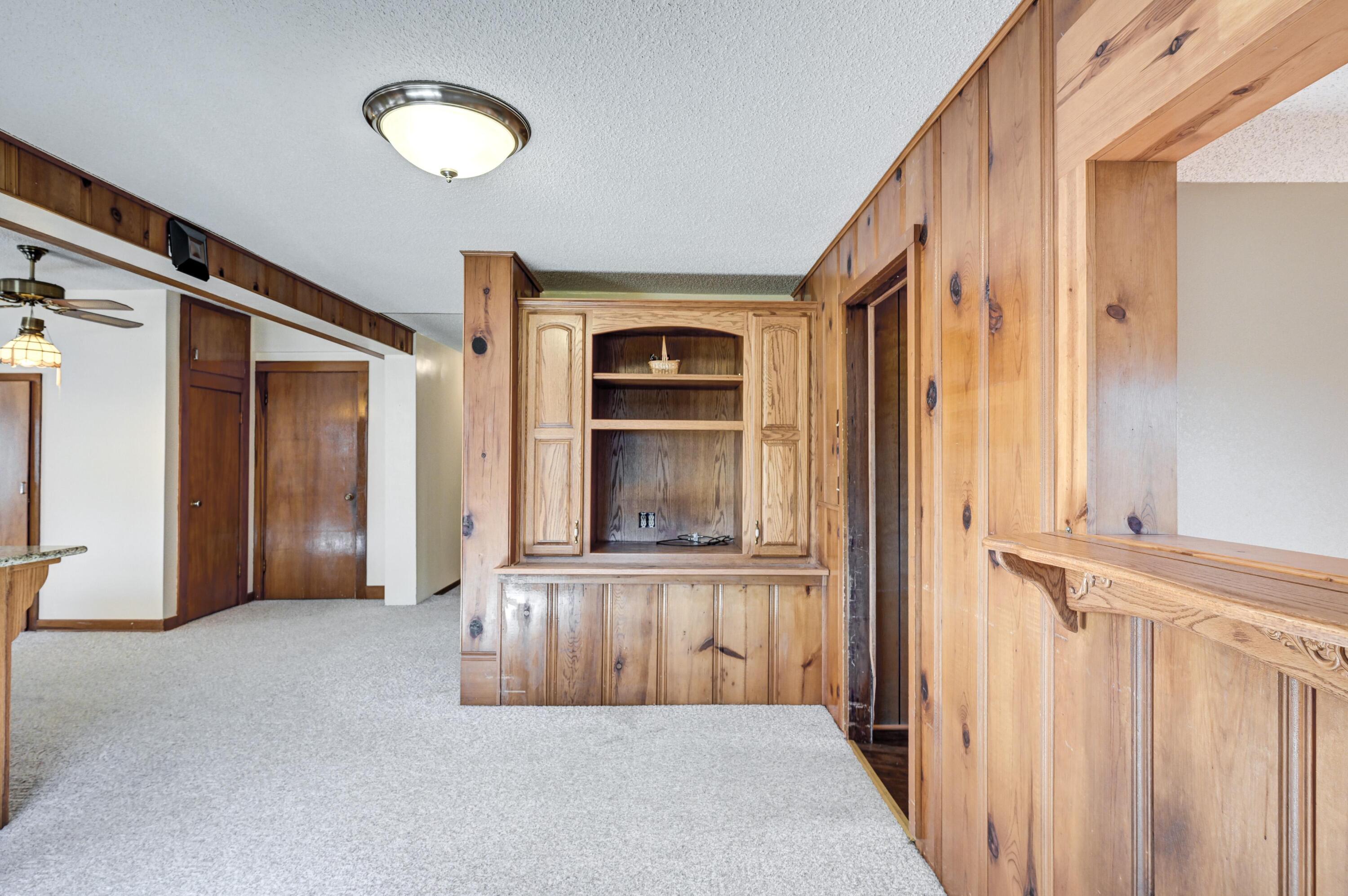 918 North Highway 97 Property Photo 14