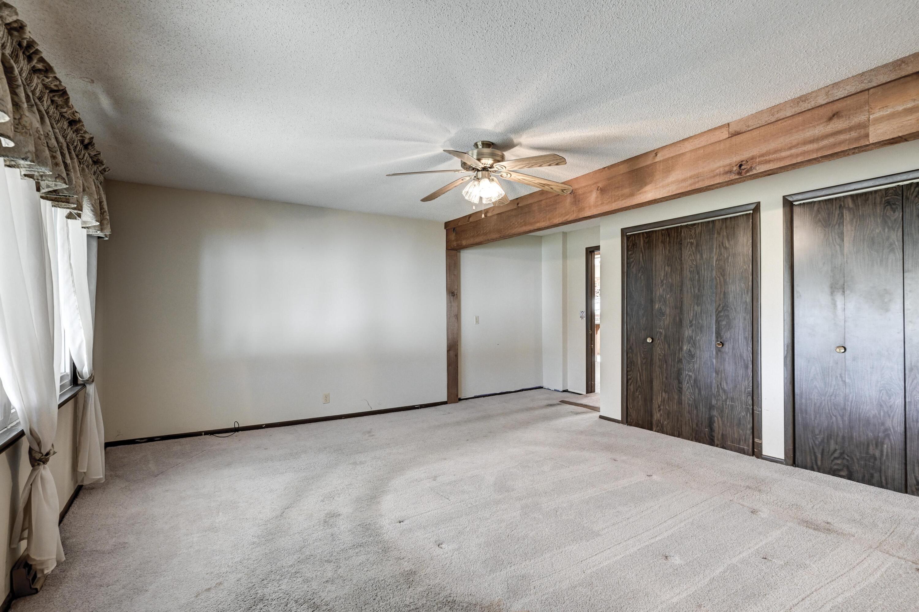 918 North Highway 97 Property Photo 35