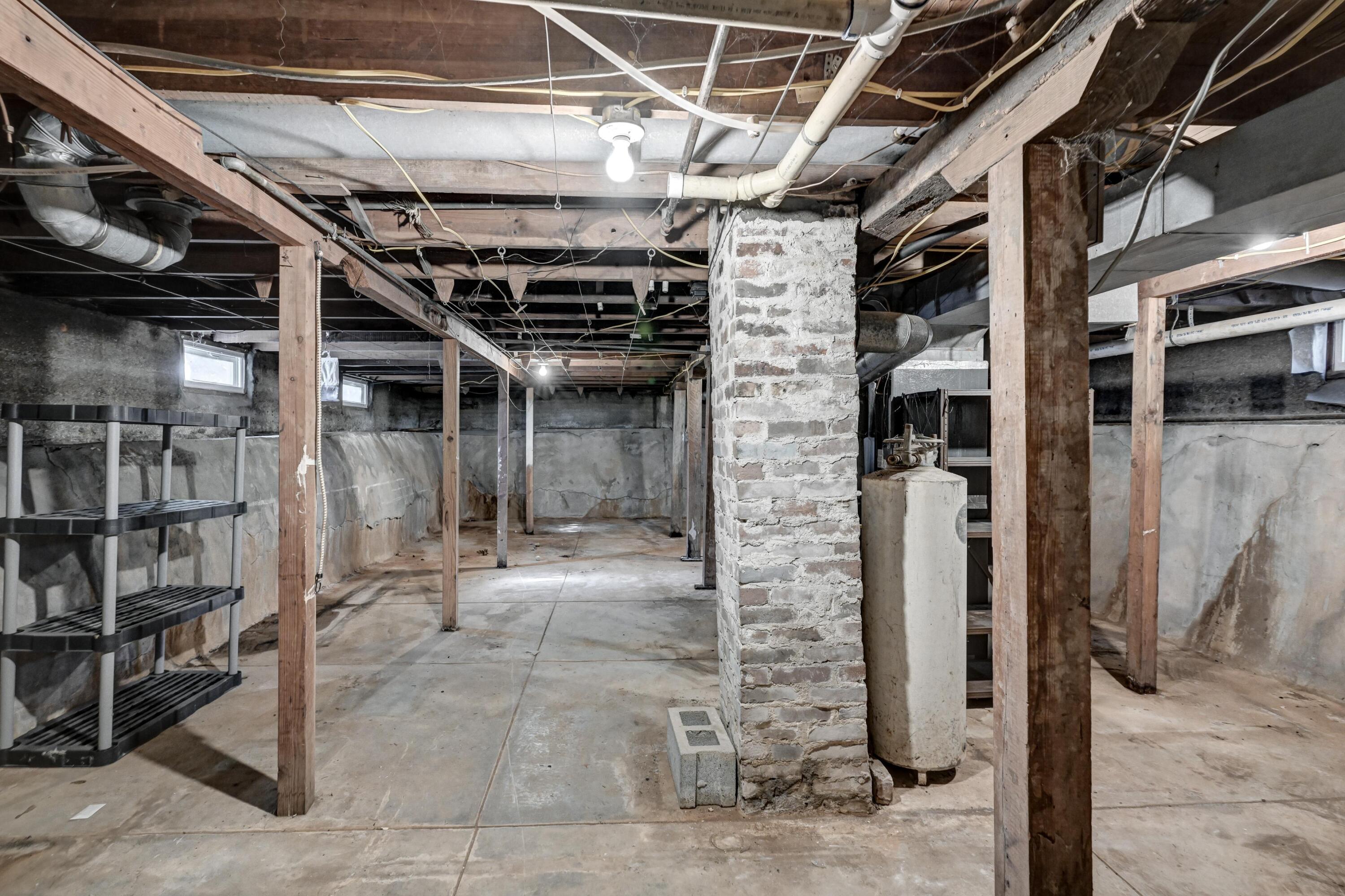 918 North Highway 97 Property Photo 45