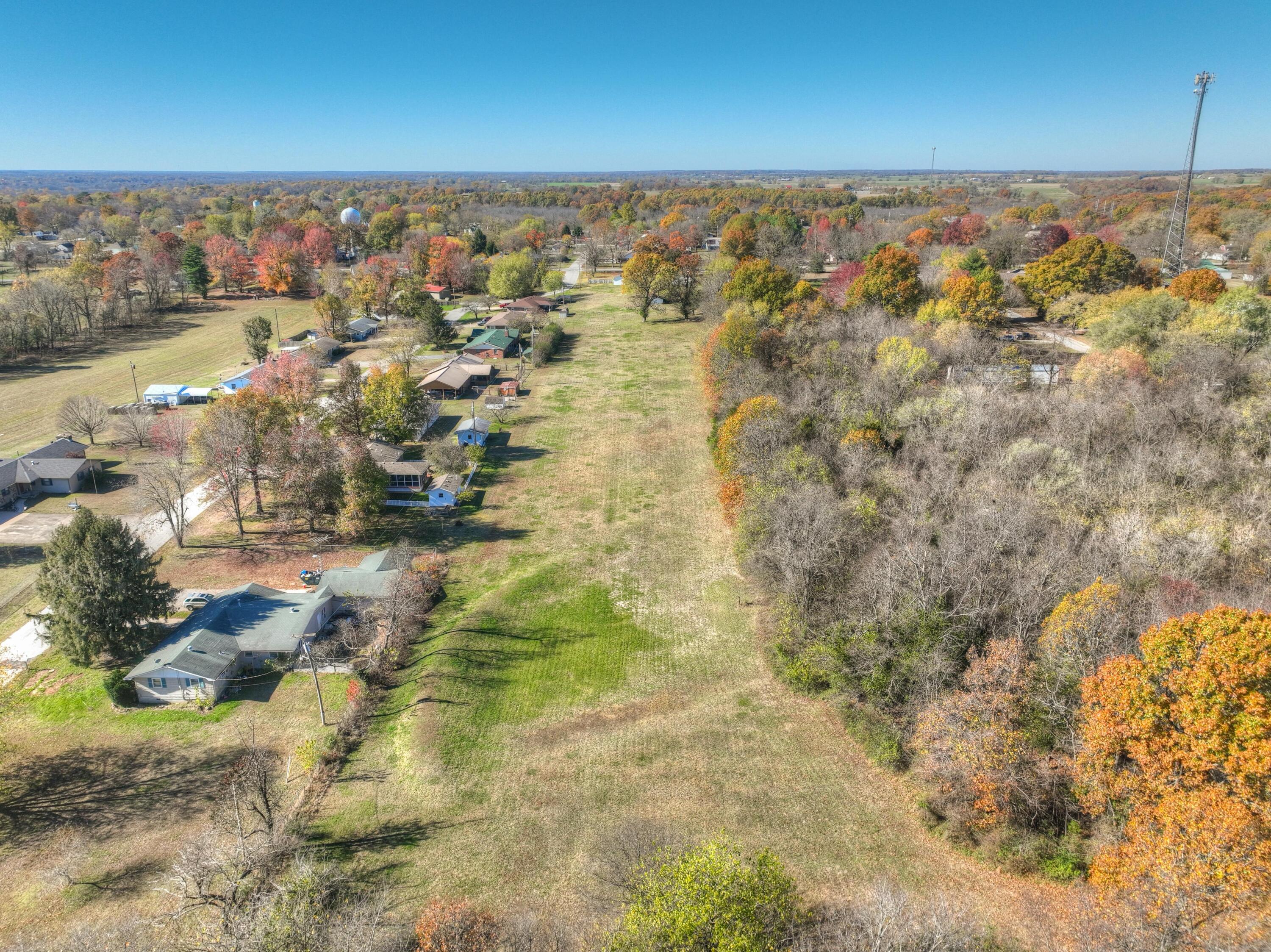 918 North Highway 97 Property Photo 55