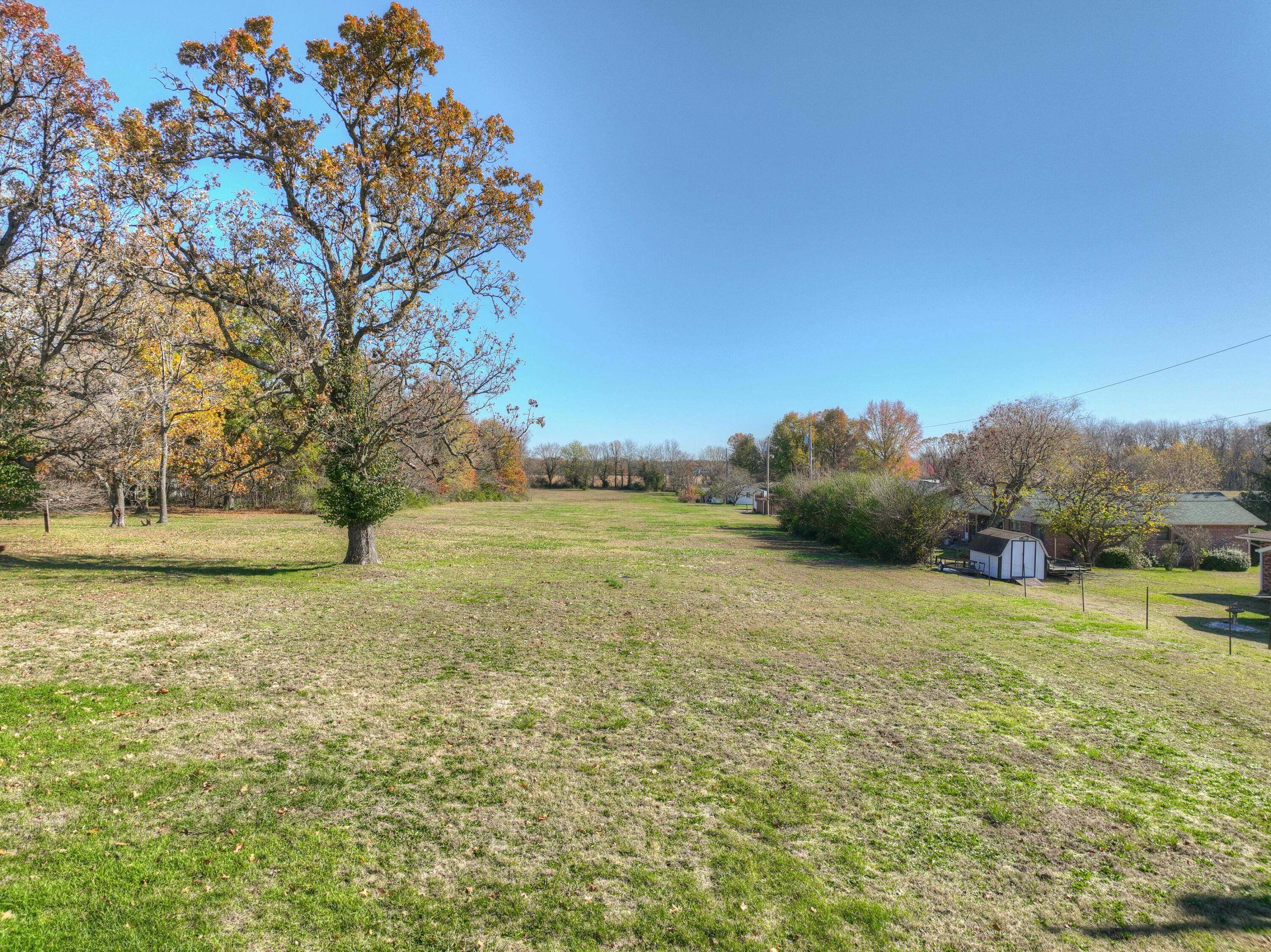 918 North Highway 97 Property Photo 59