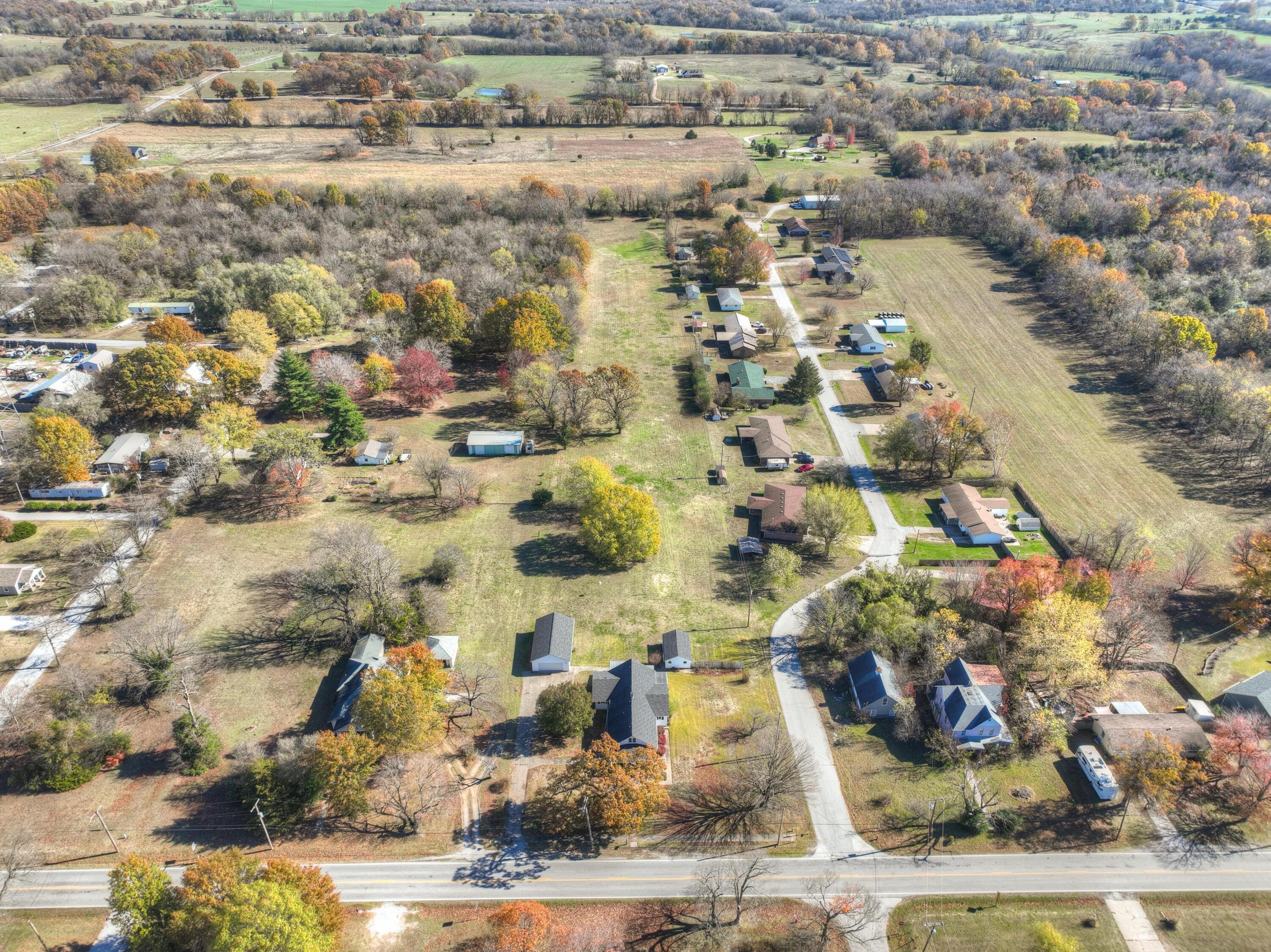 918 North Highway 97 Property Photo 62