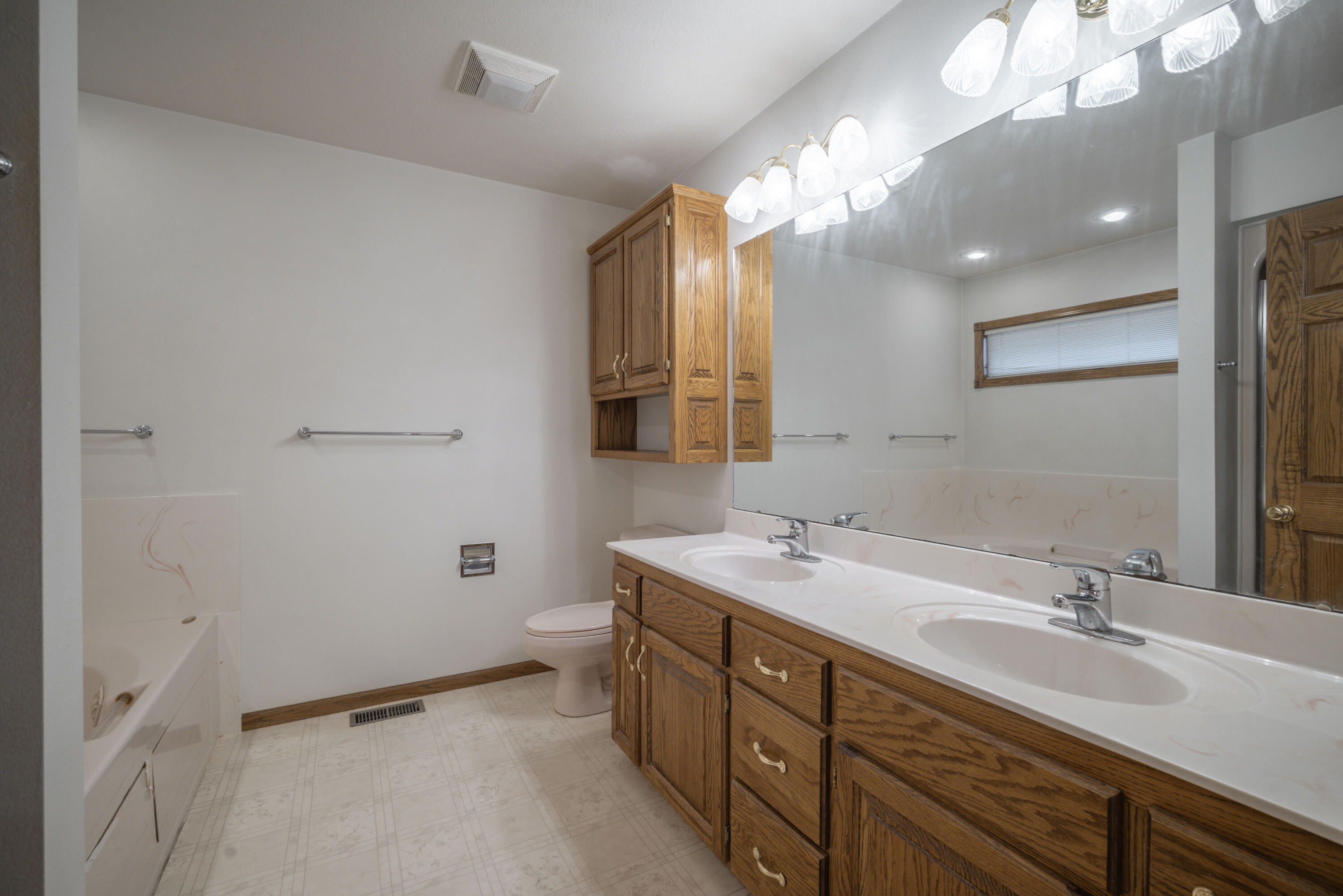 9 Apple Blossom Lane Property Photo 31