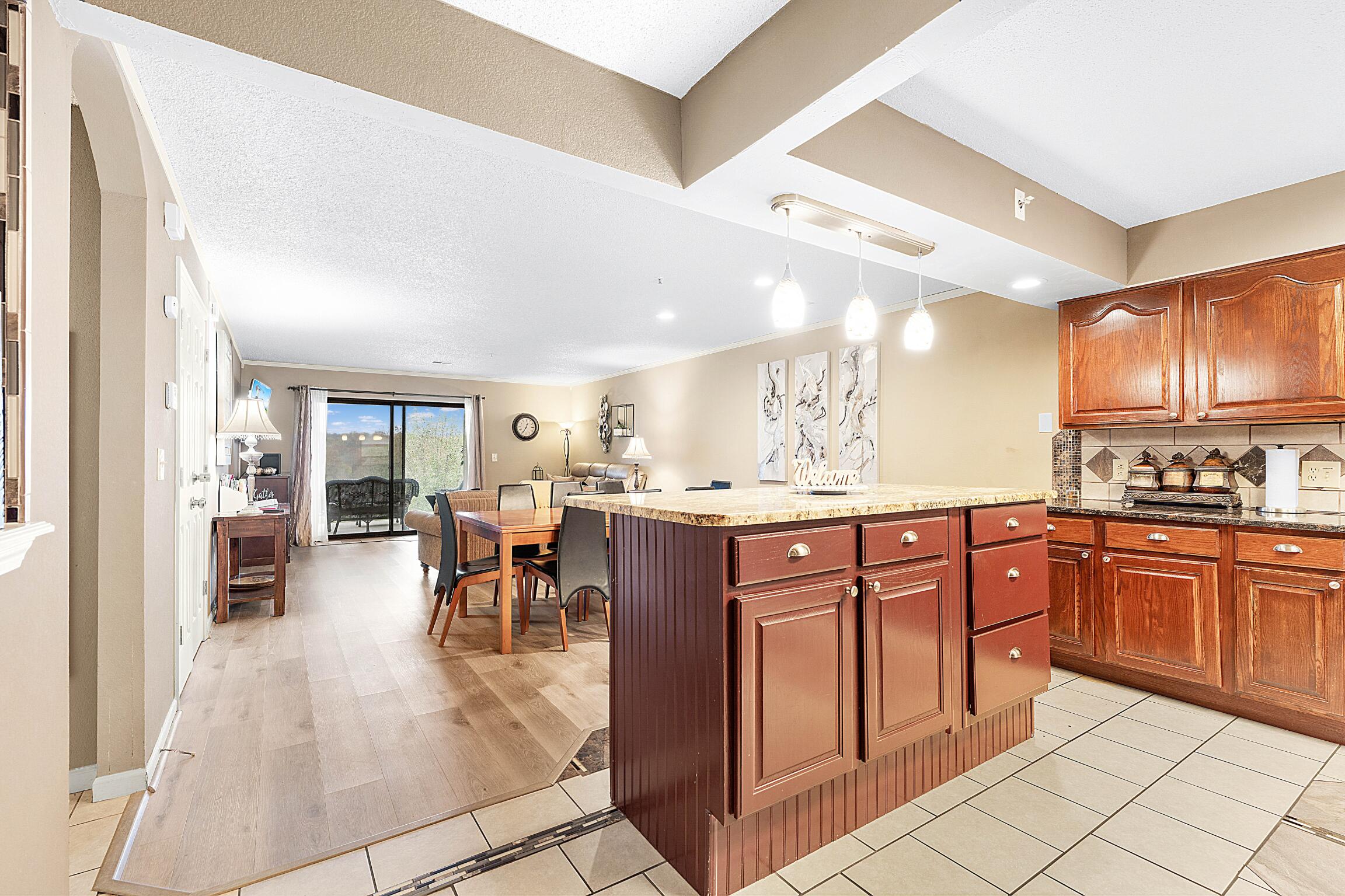 350 South Wildwood Drive Property Photo 10