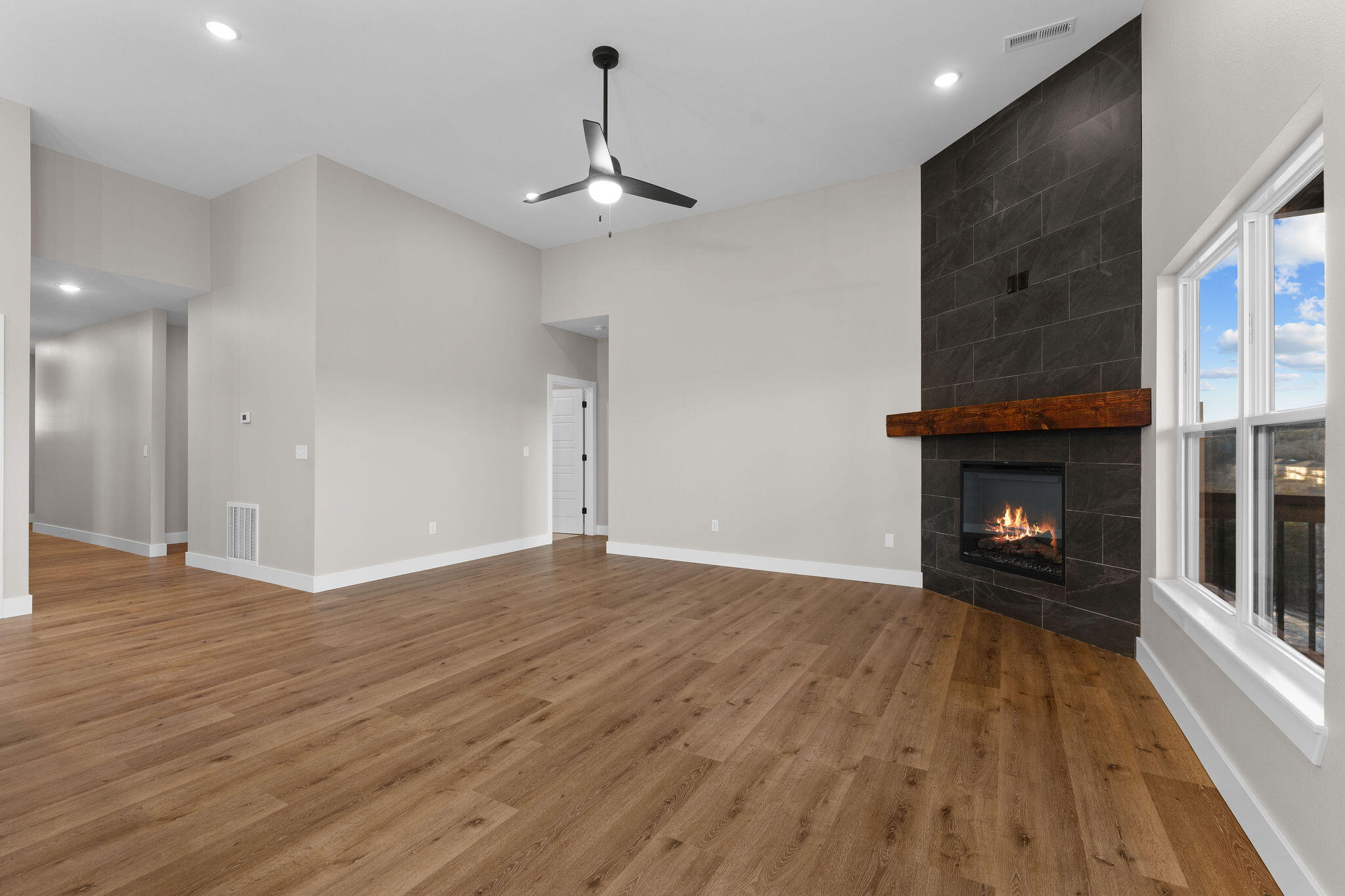391 Stillwood Drive Property Photo 16