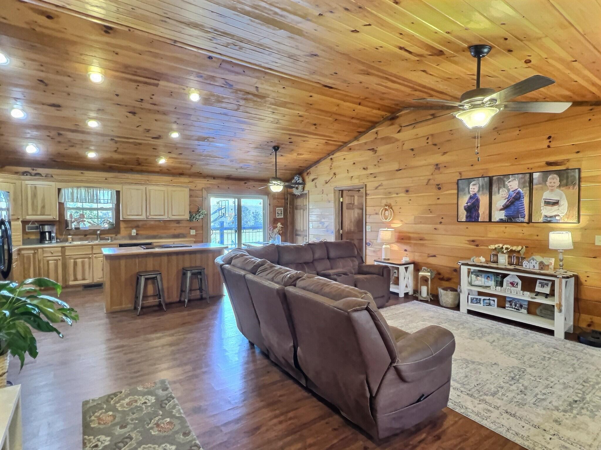 108 Razor Ridge Drive Property Photo 10