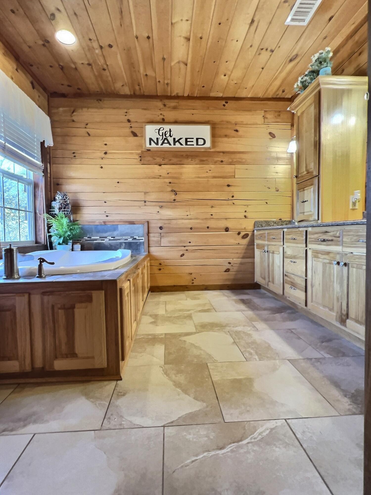 108 Razor Ridge Drive Property Photo 18