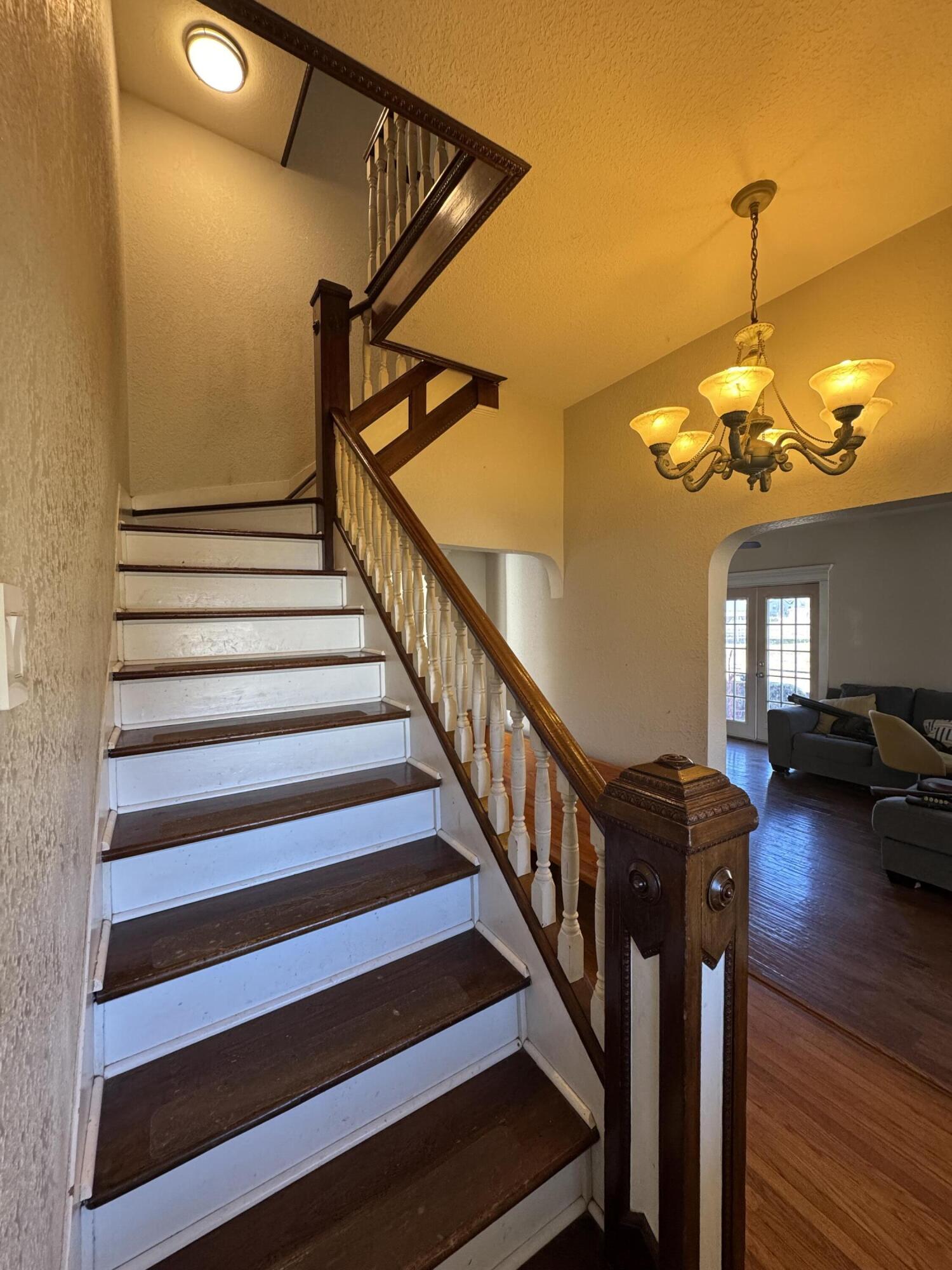 303 Jefferson Street Property Photo 11