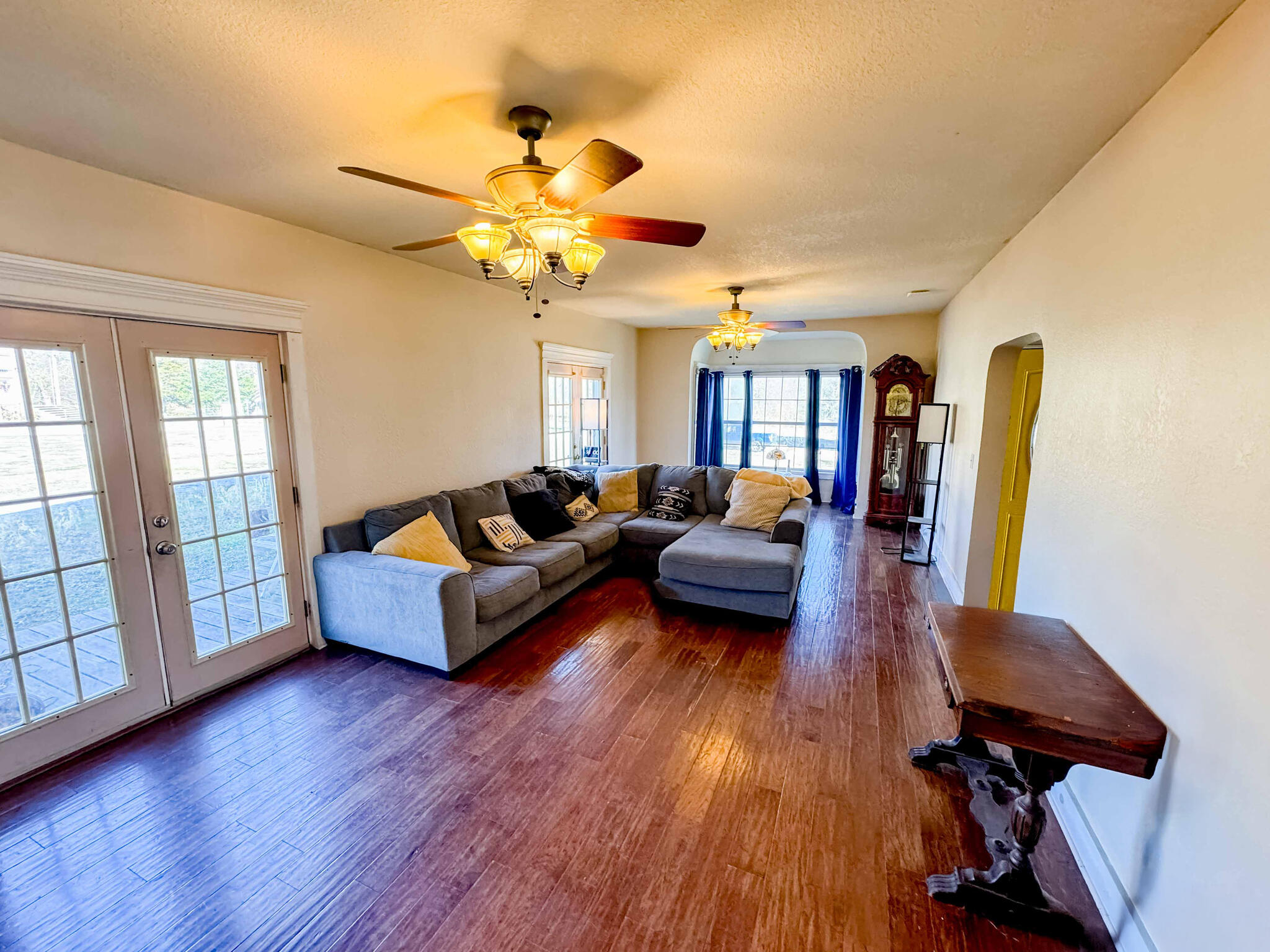 303 Jefferson Street Property Photo 12