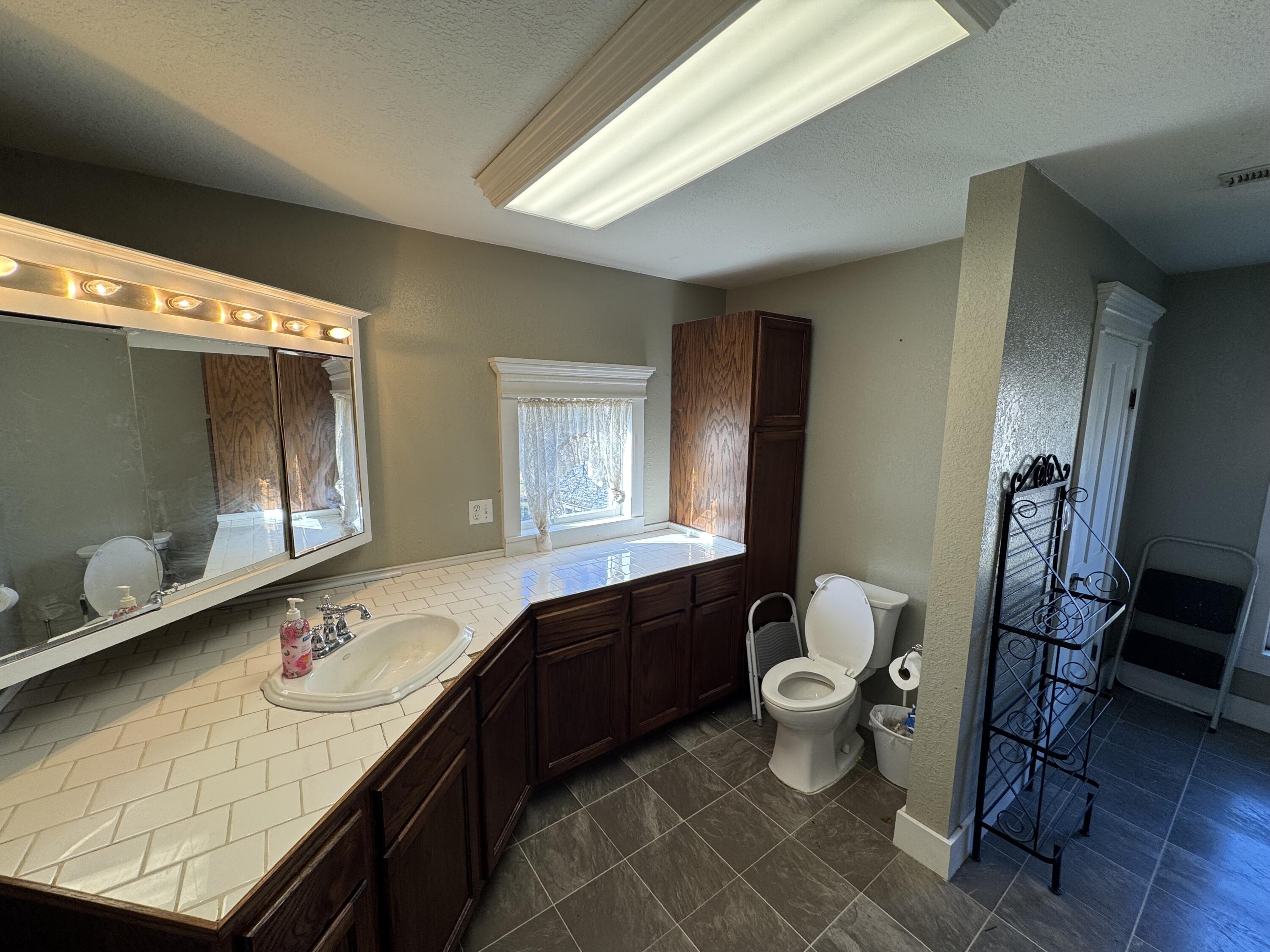 303 Jefferson Street Property Photo 32