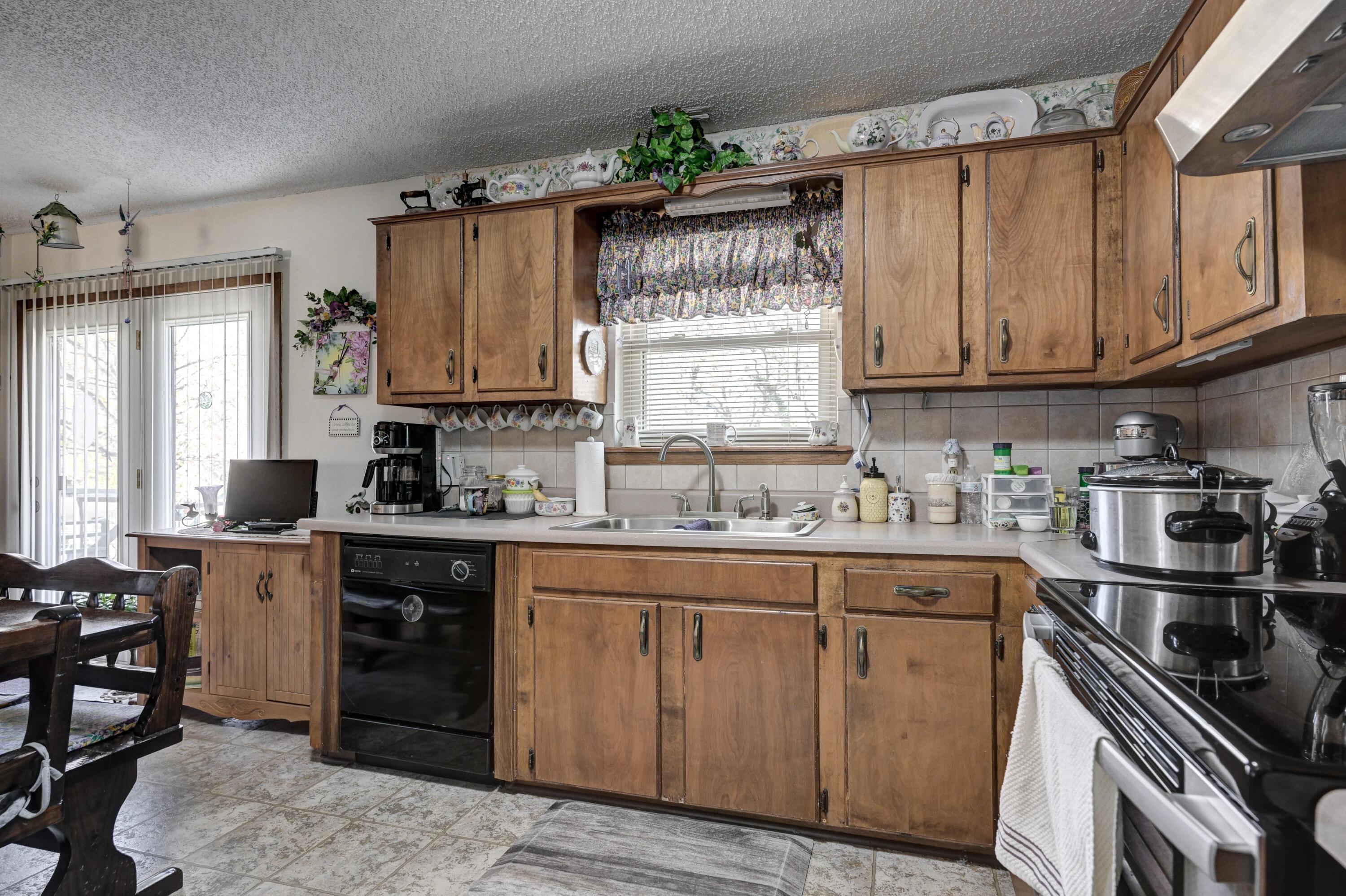 103 Red Fern Road Property Photo 11