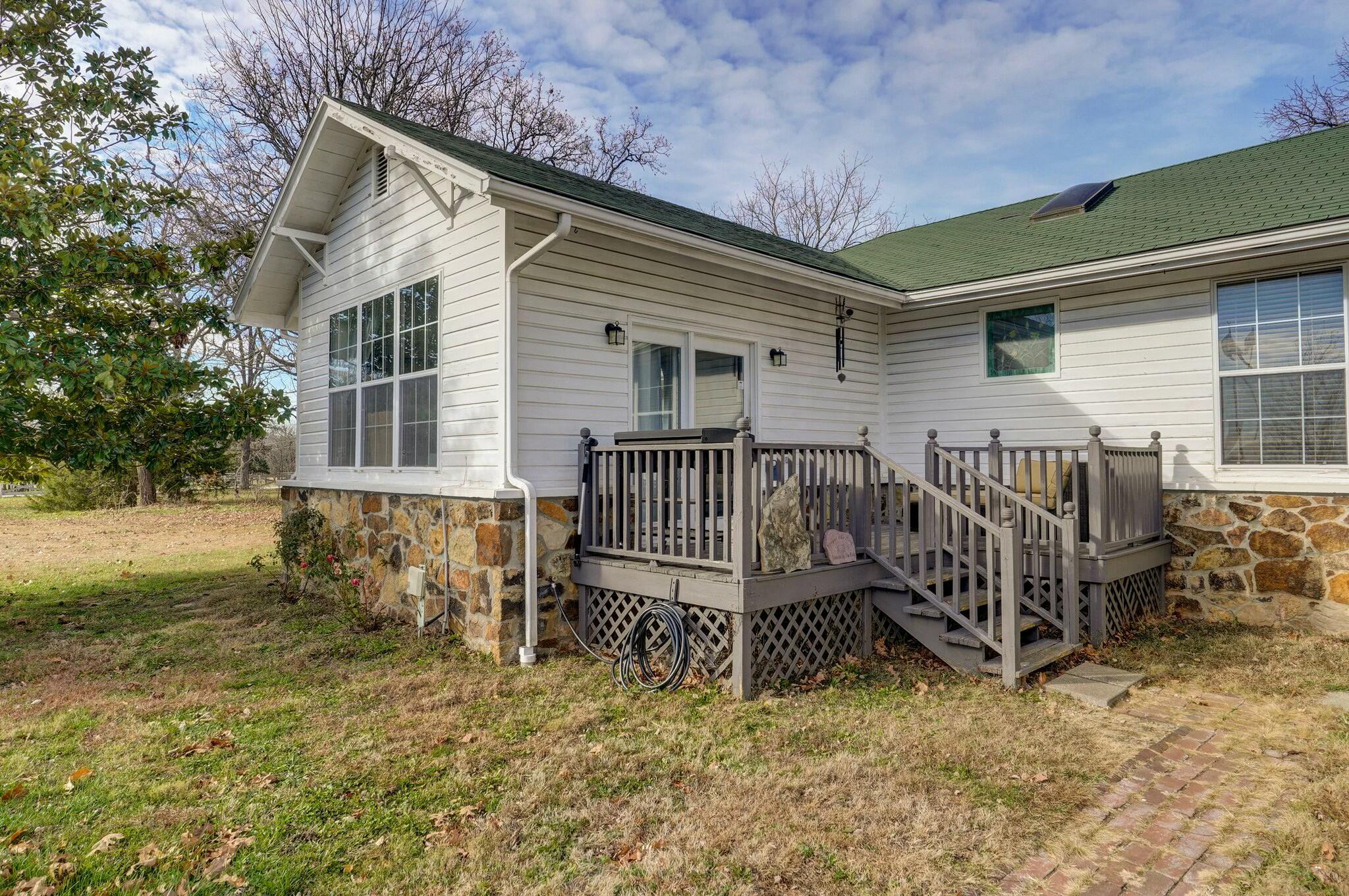1100 State Highway 125 Property Photo 4