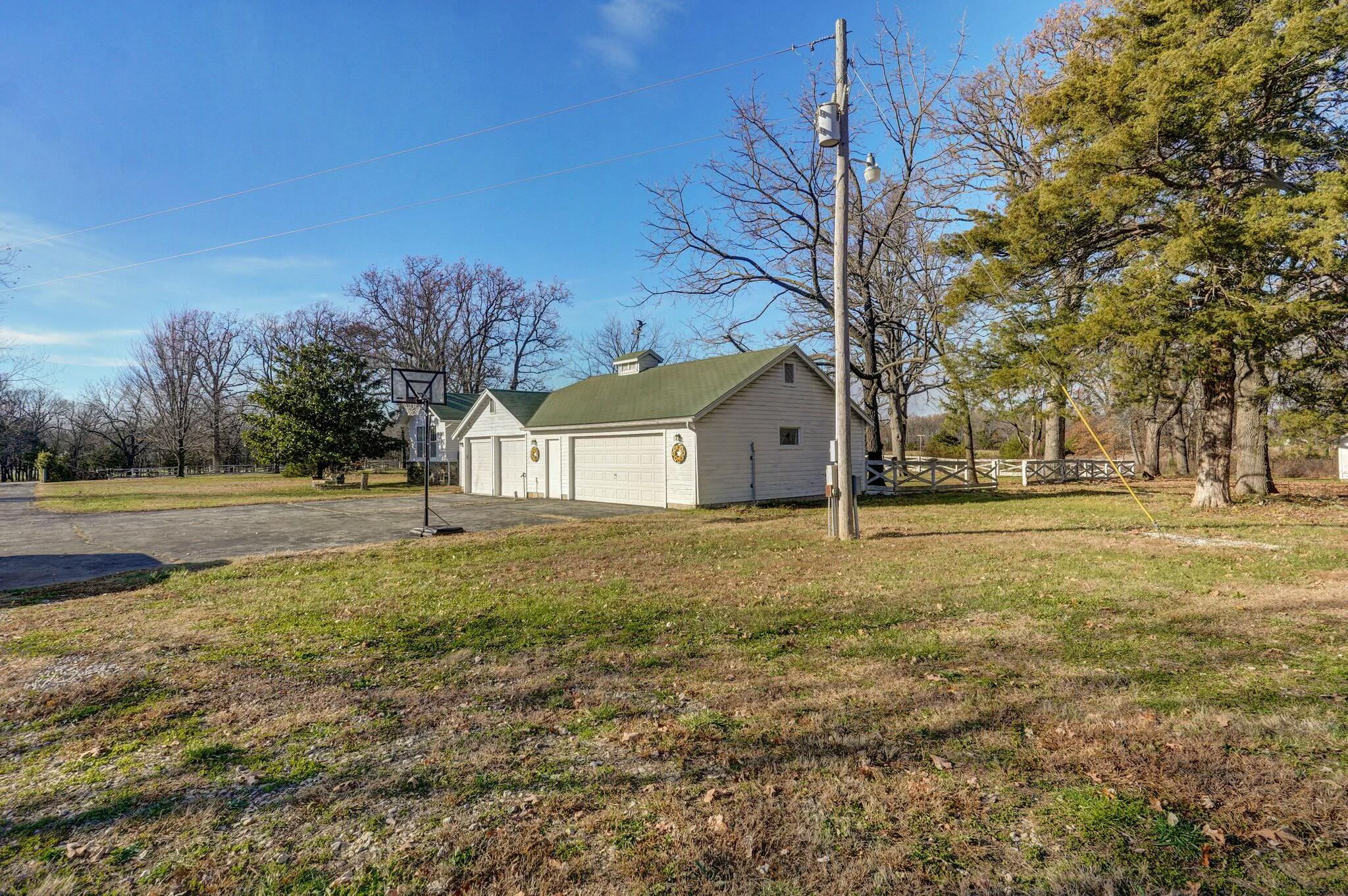 1100 State Highway 125 Property Photo 25