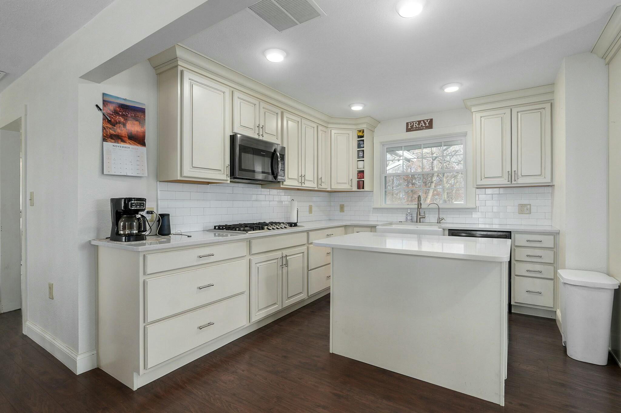 1100 State Highway 125 Property Photo 28
