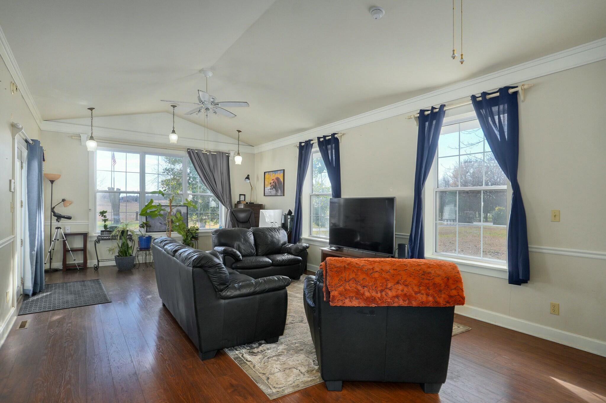 1100 State Highway 125 Property Photo 35