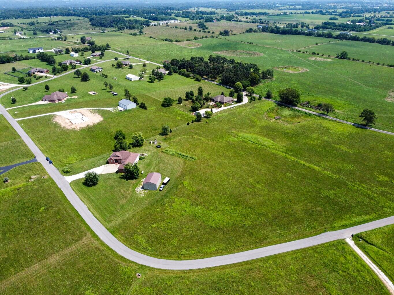 290 Quiet Acres Drive Property Photo 3