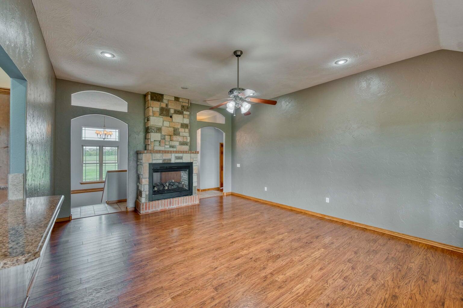 290 Quiet Acres Drive Property Photo 5