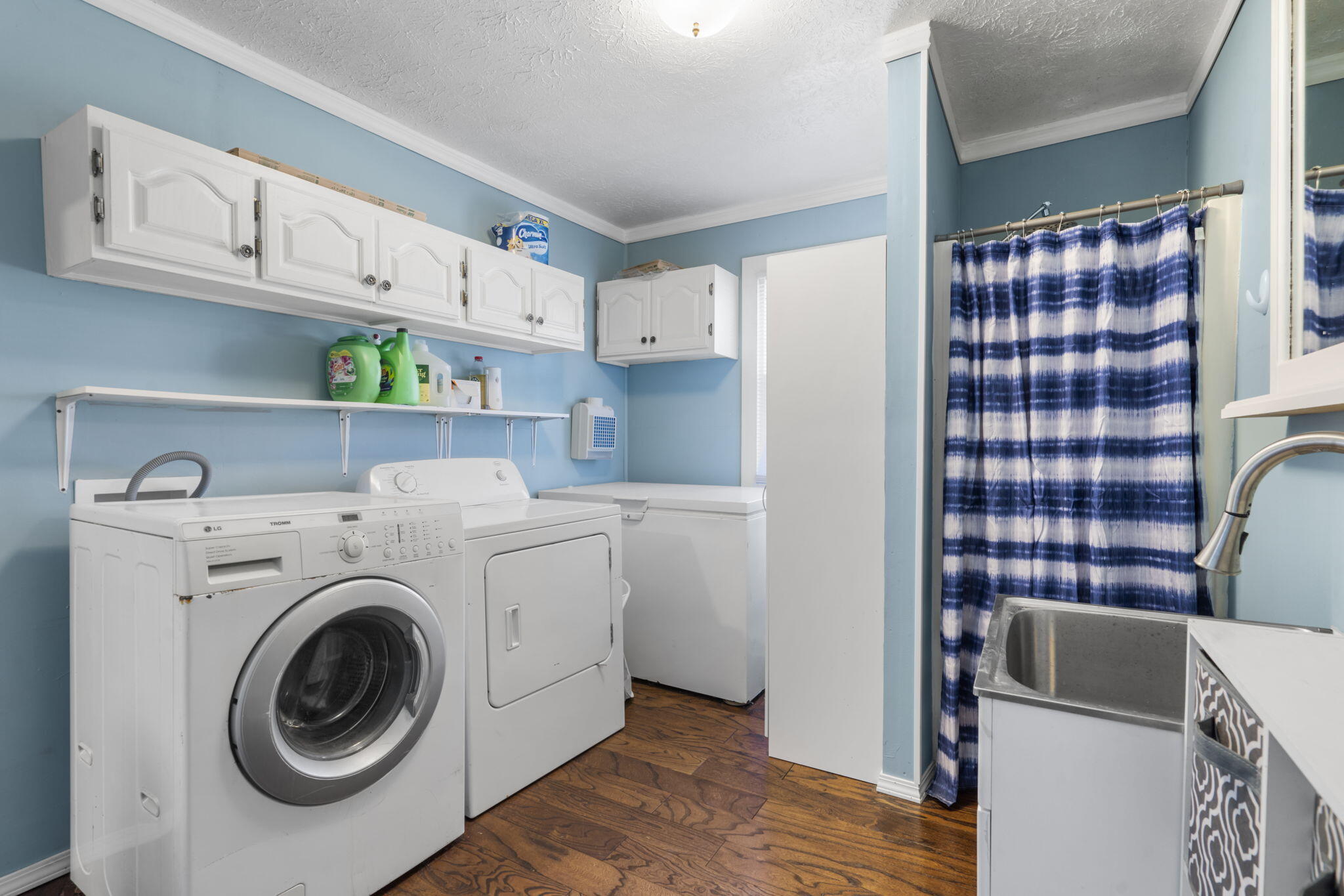 206 East Franklin Street Property Photo 12