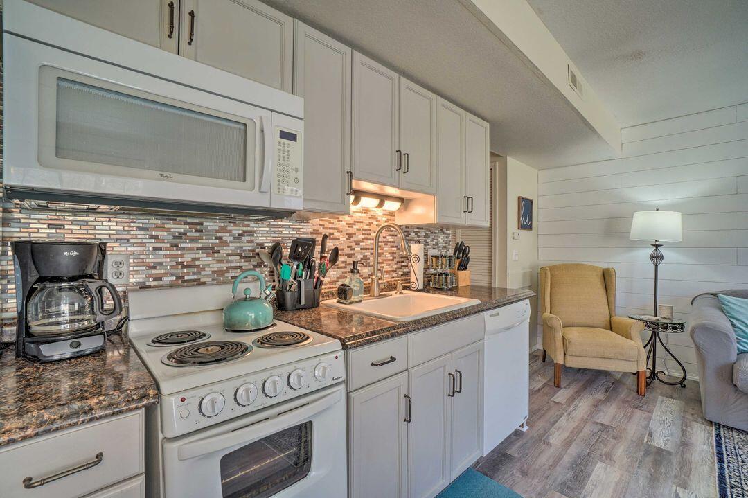 570 Abby Lane Property Photo 4