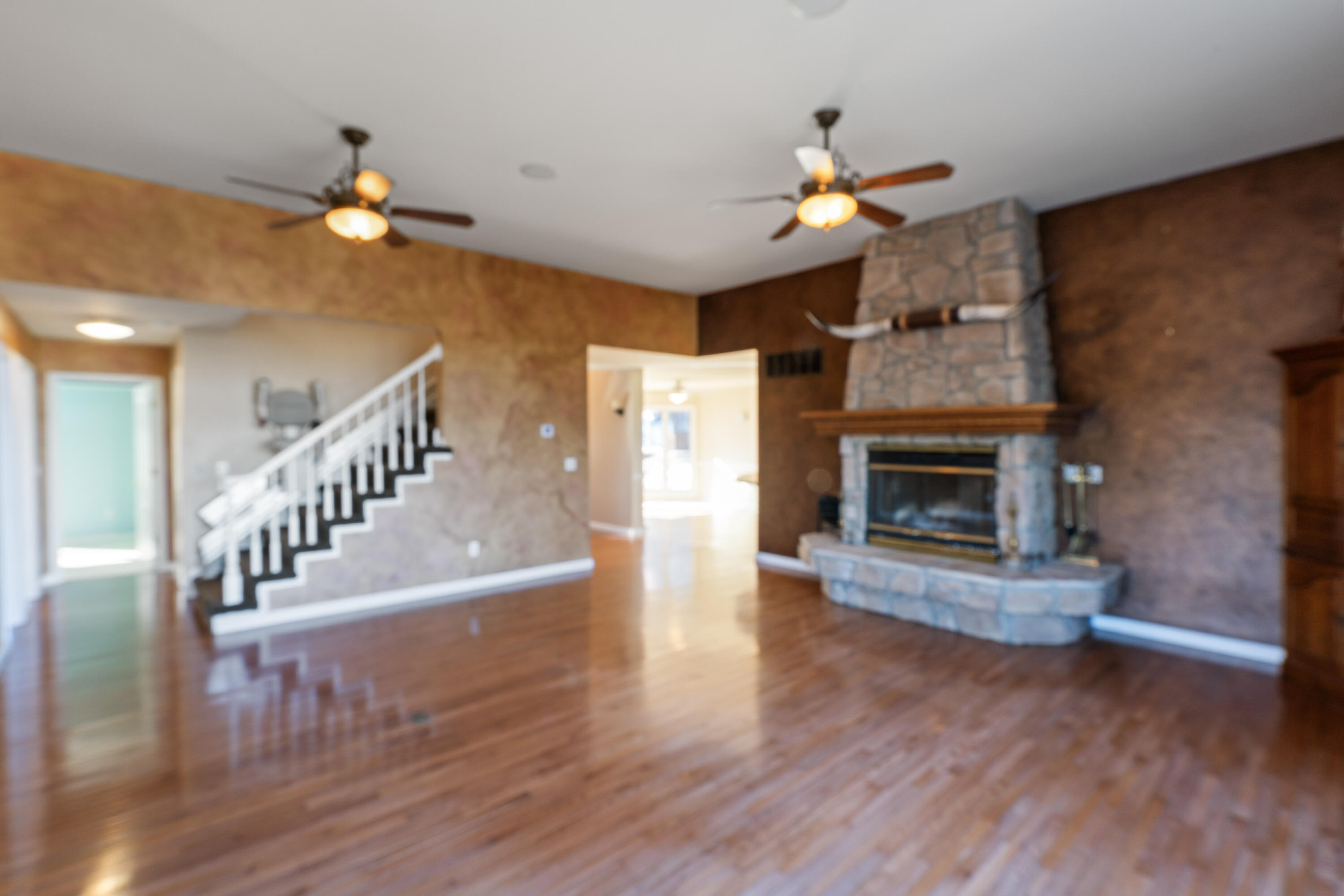 710 Wallen Bluff Drive Property Photo 8