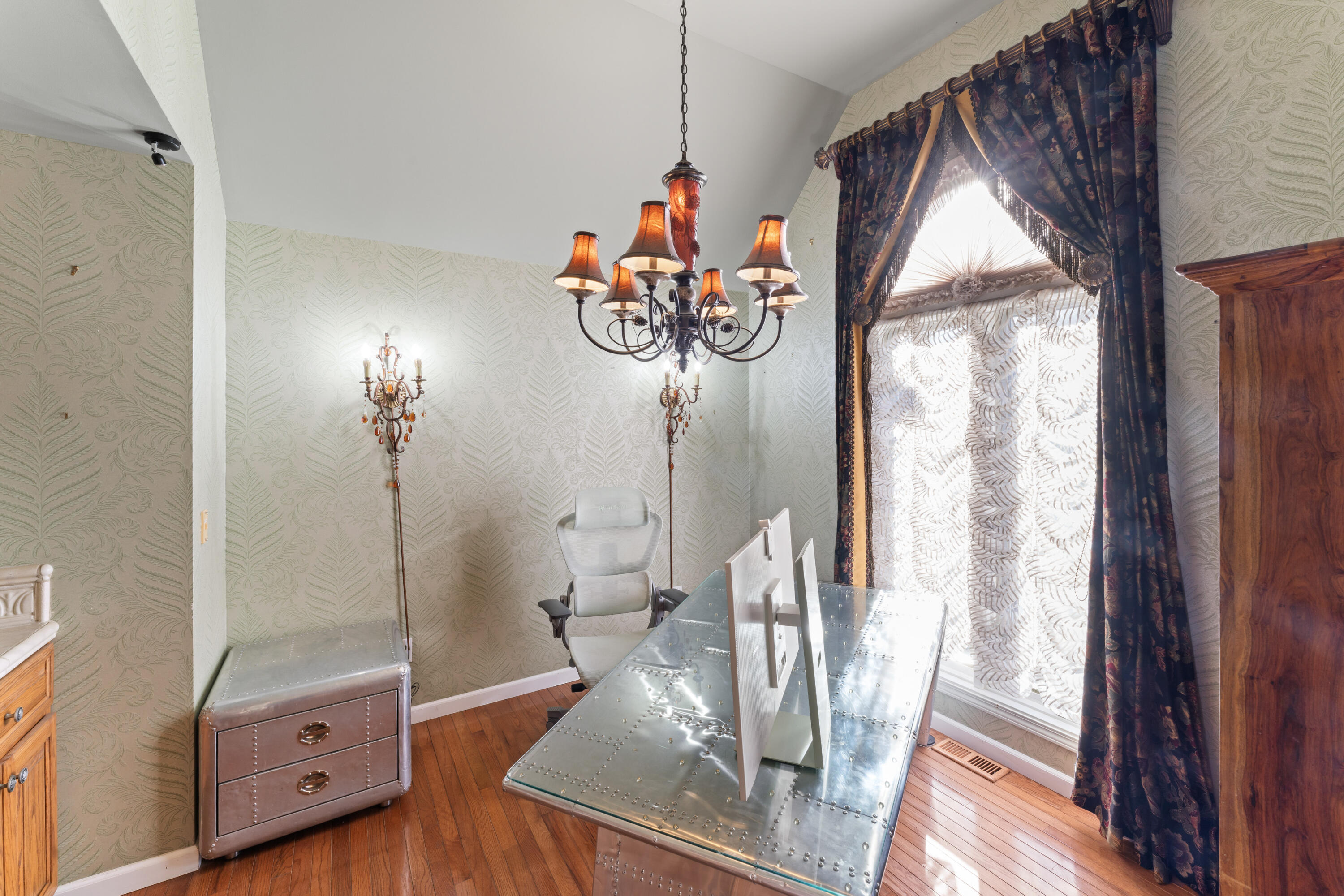 710 Wallen Bluff Drive Property Photo 14