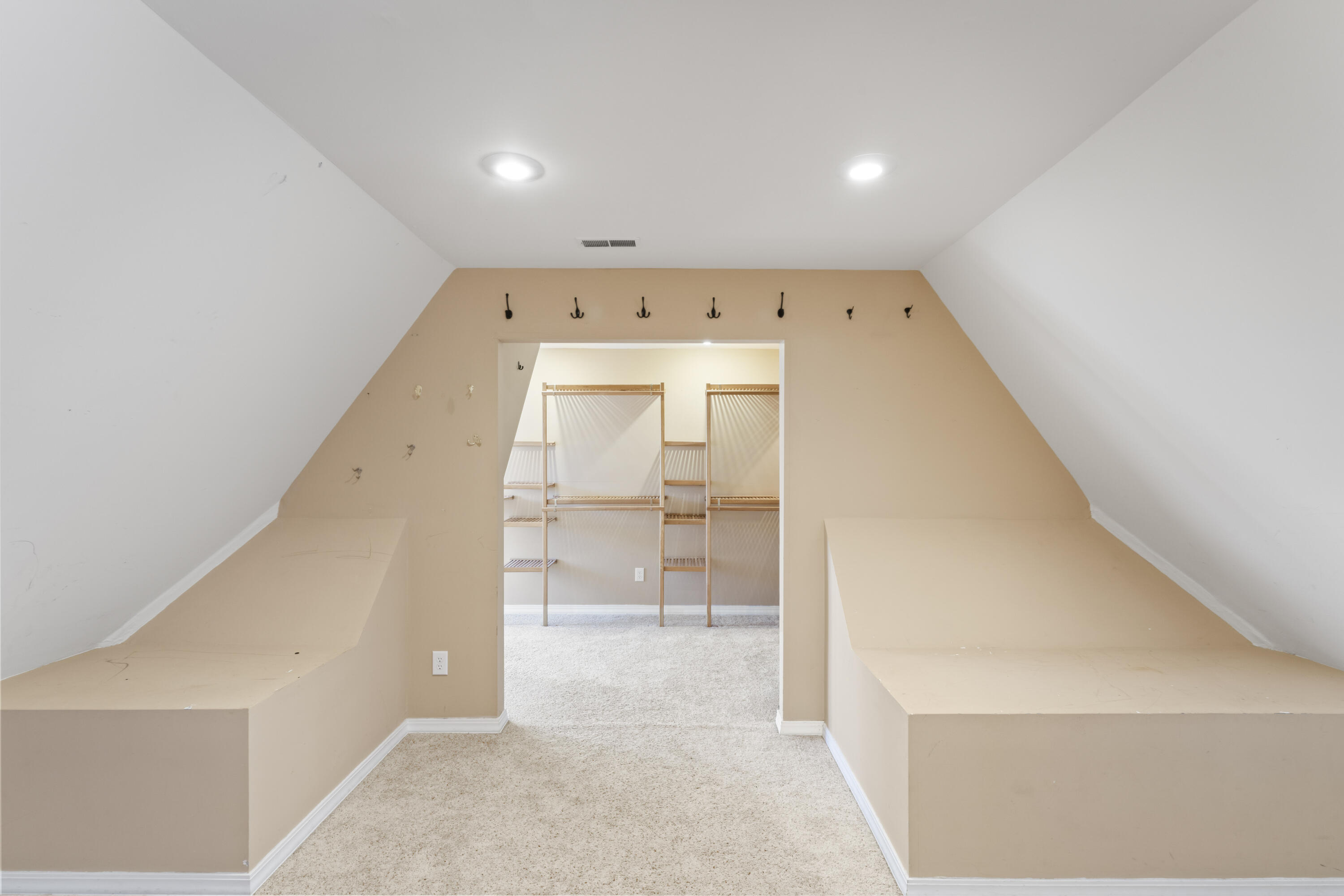 710 Wallen Bluff Drive Property Photo 22