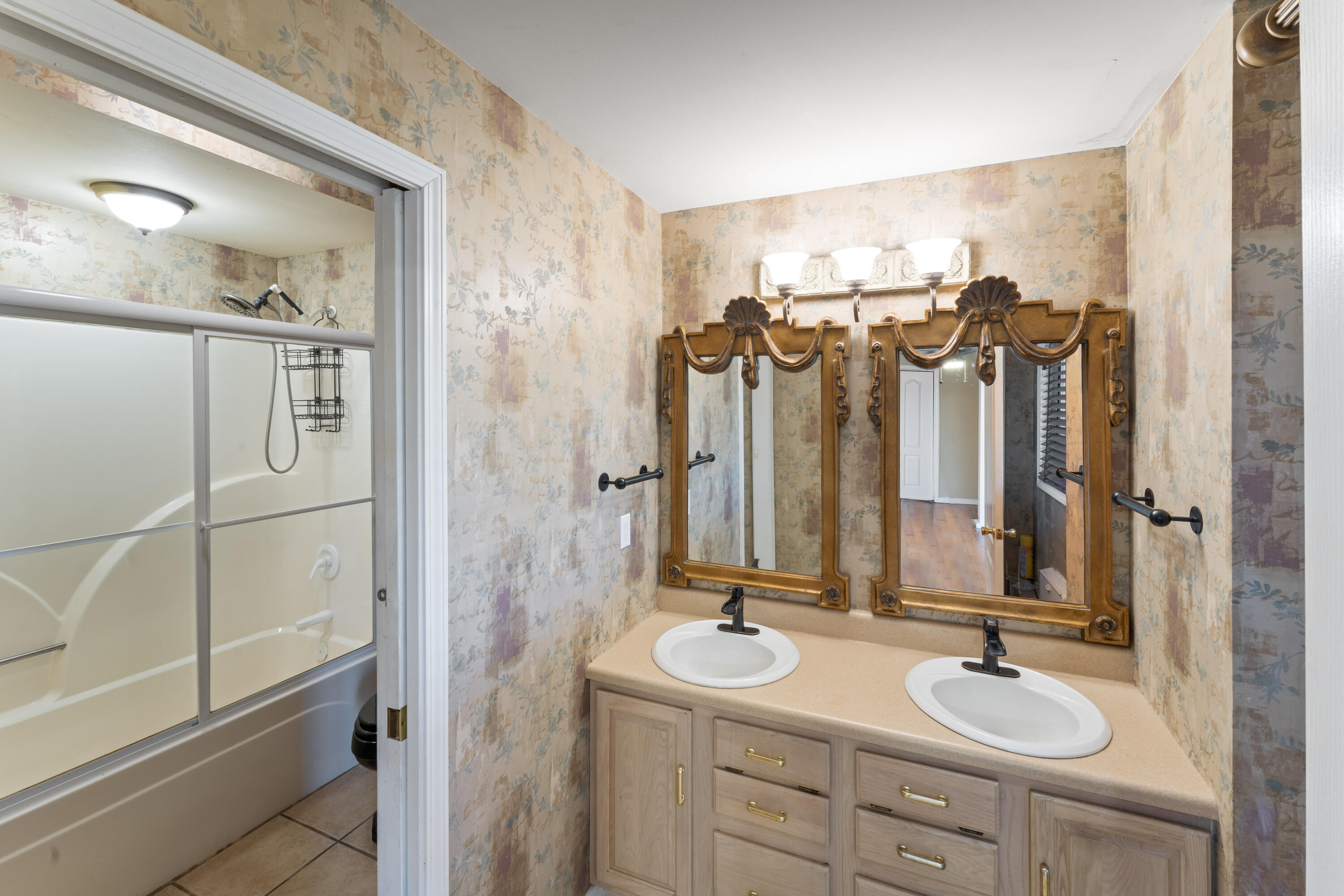 710 Wallen Bluff Drive Property Photo 37
