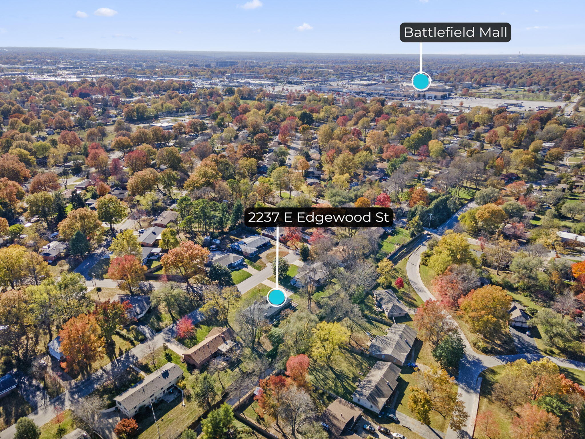 2237 East Edgewood Street Property Photo 2