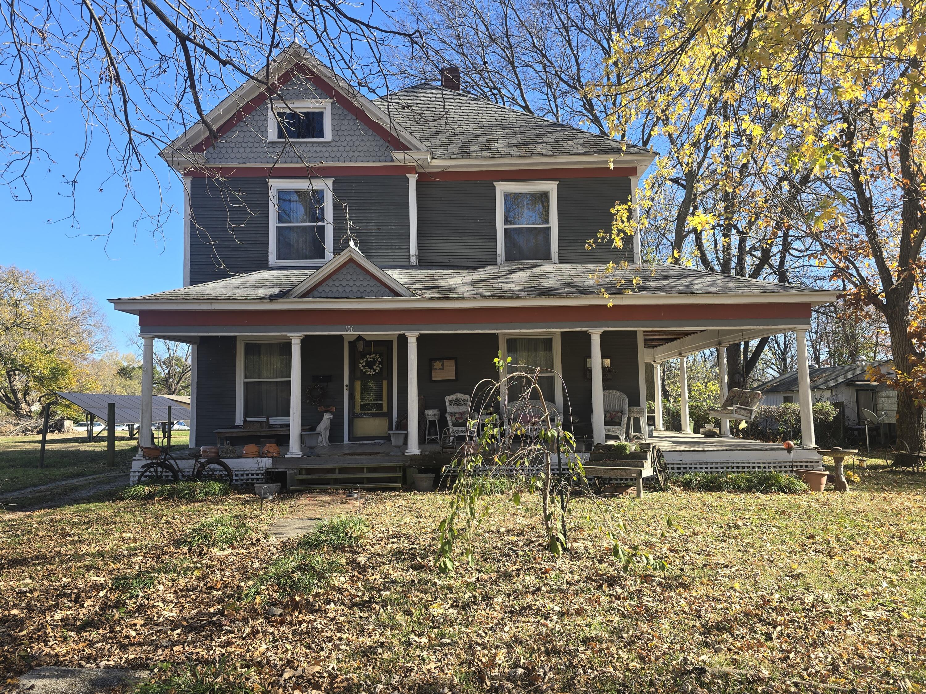 106 North Main Street Street Property Photo