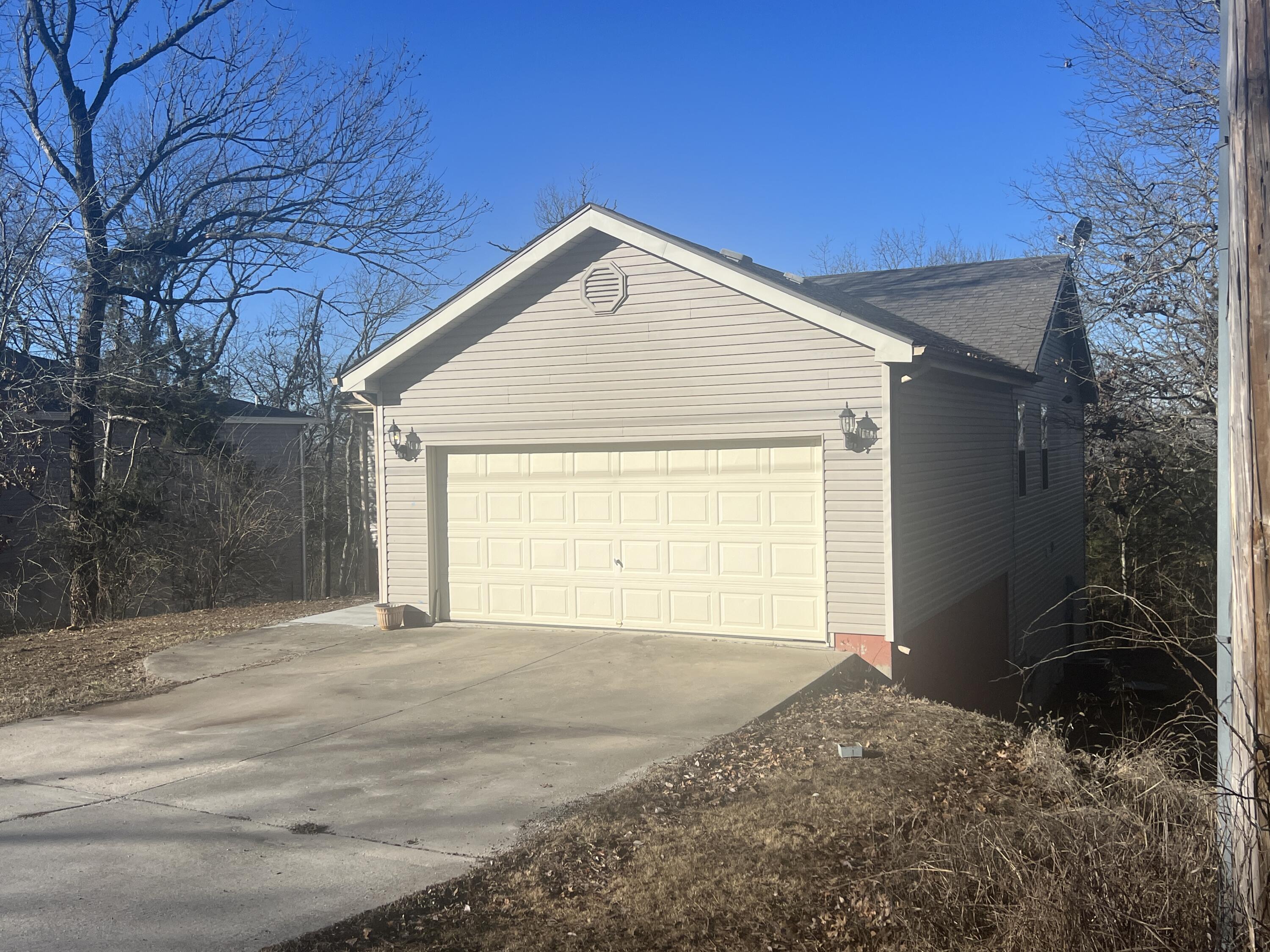 5058 Greenwood Drive Property Photo 4