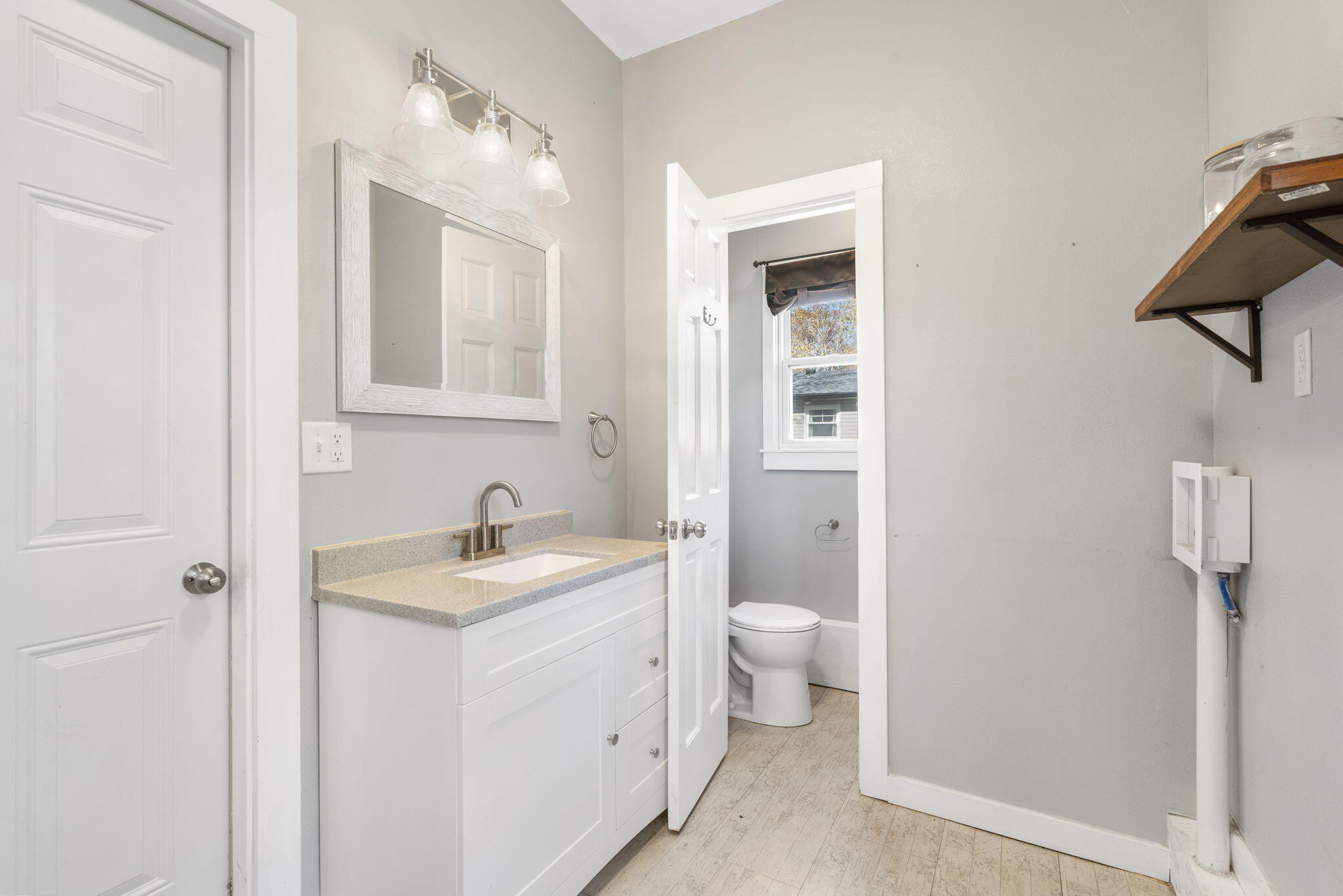 326 North Vine Street Property Photo 12