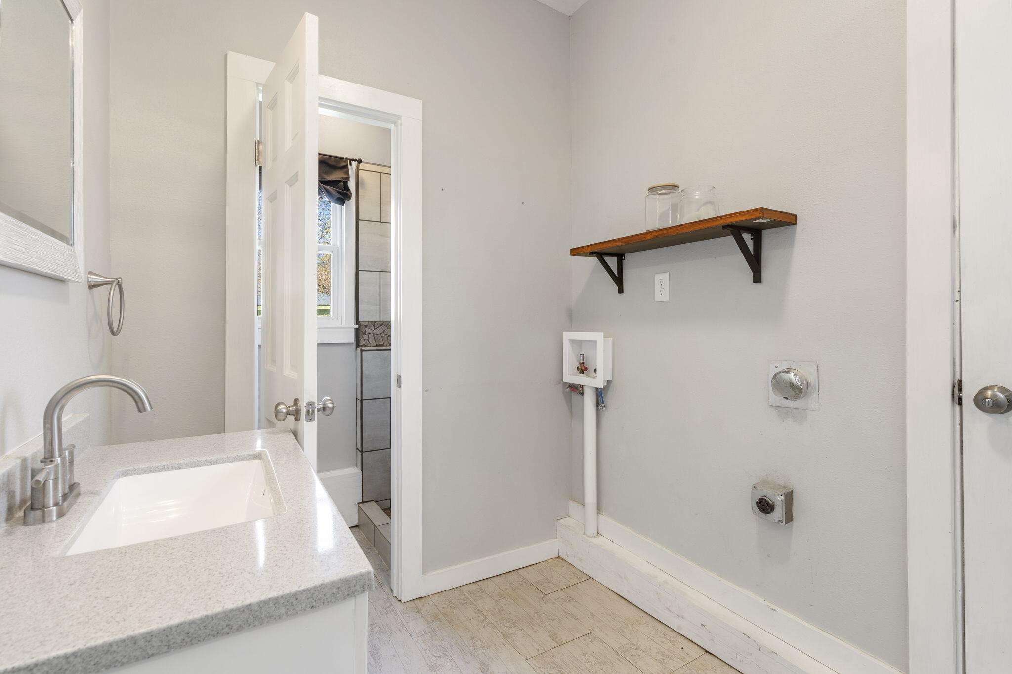 326 North Vine Street Property Photo 13