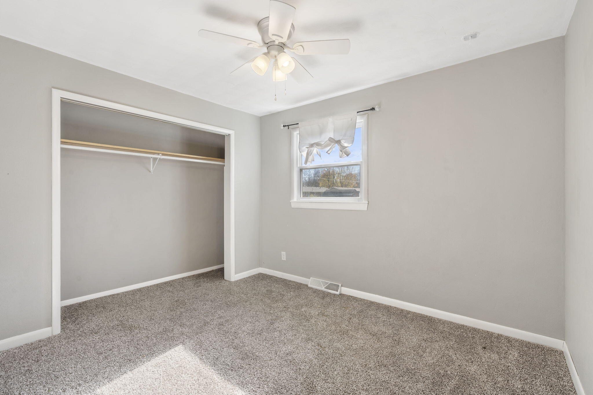 326 North Vine Street Property Photo 16