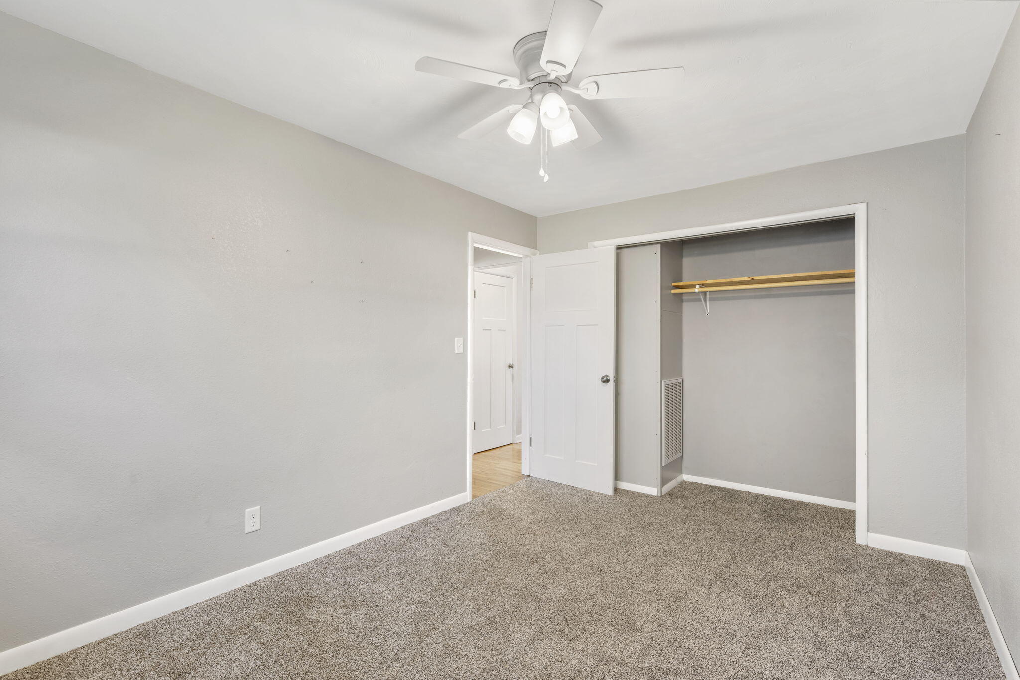 326 North Vine Street Property Photo 19